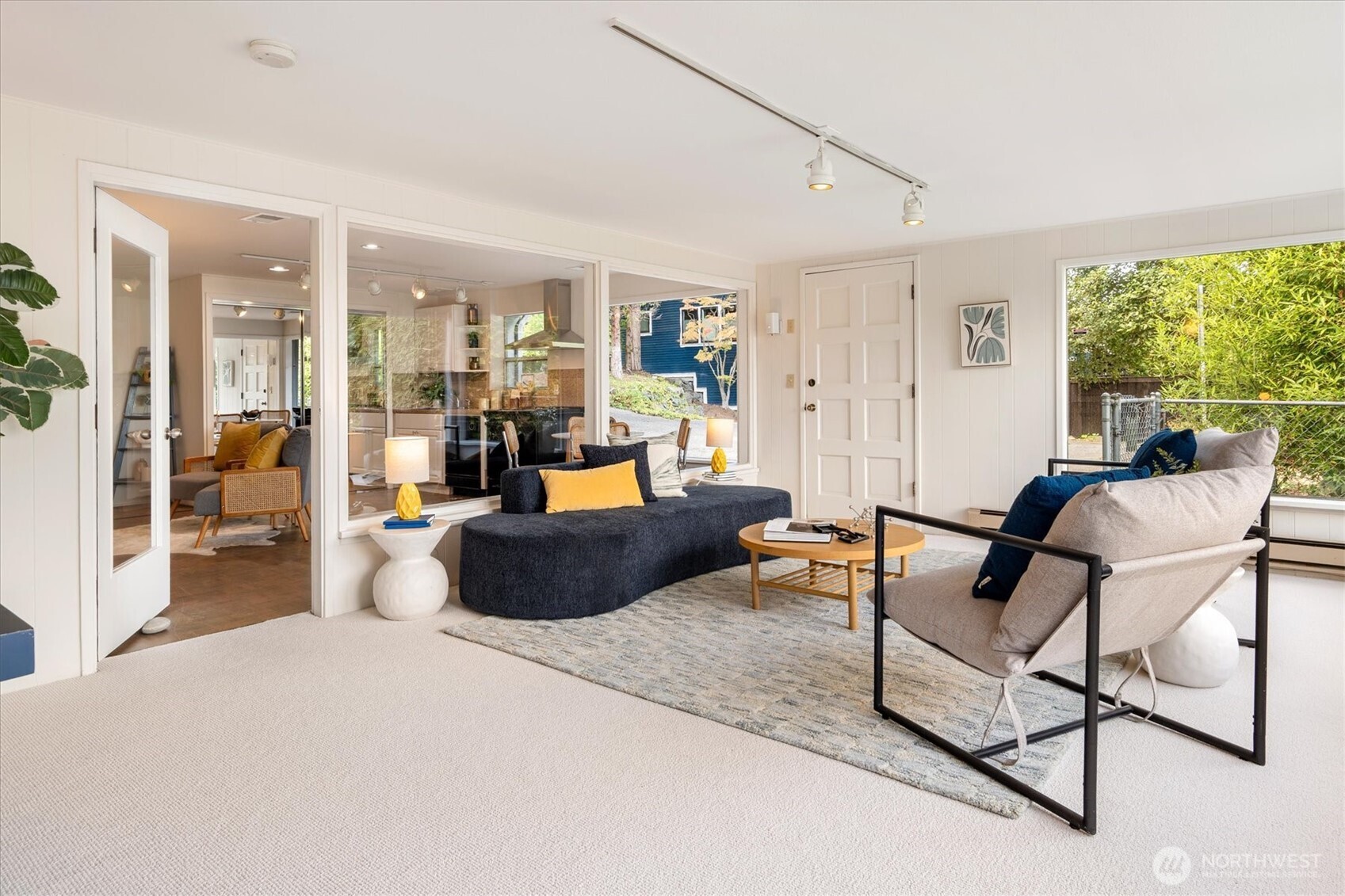 property viewer photo 20