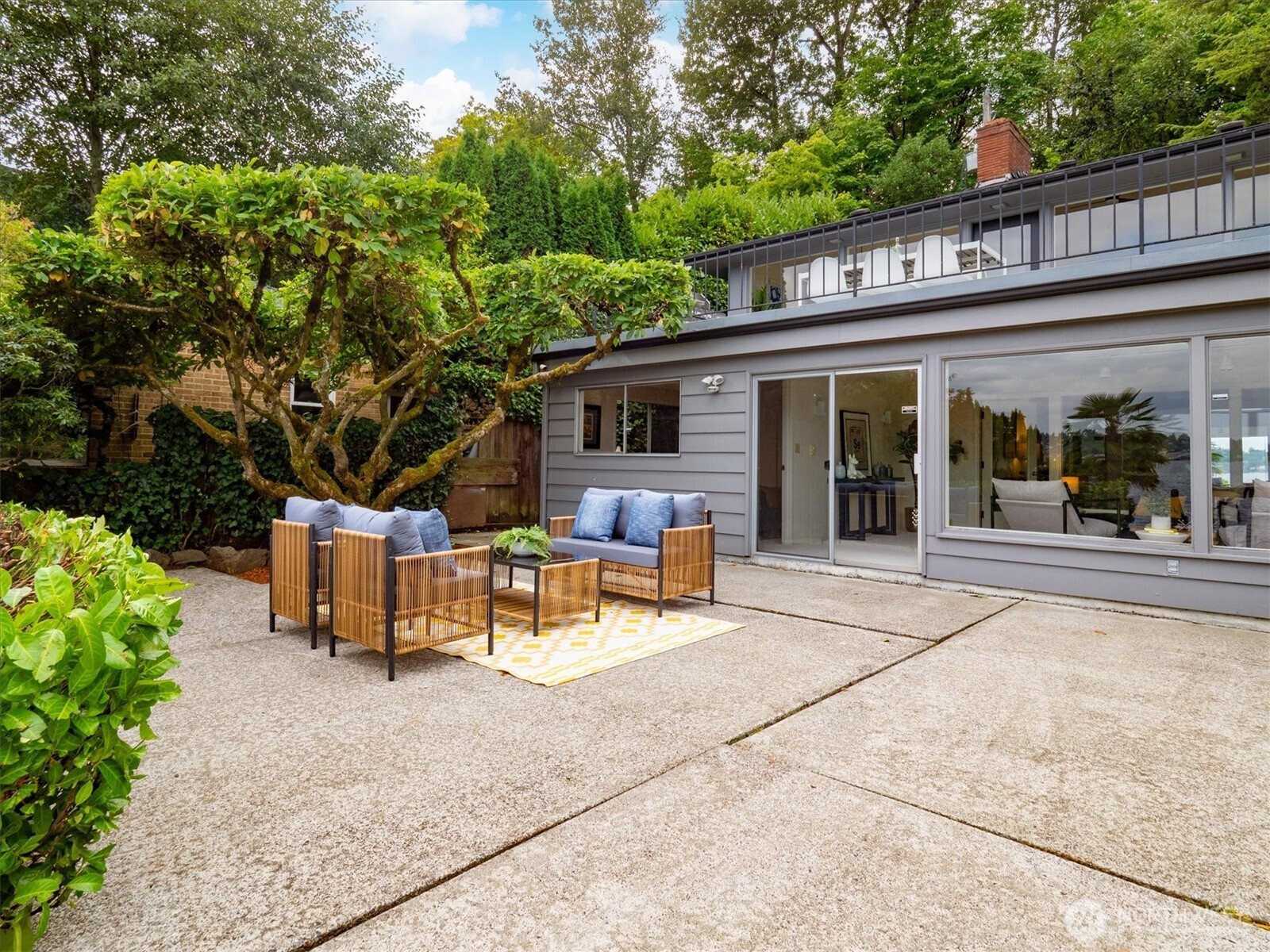 property viewer photo 31