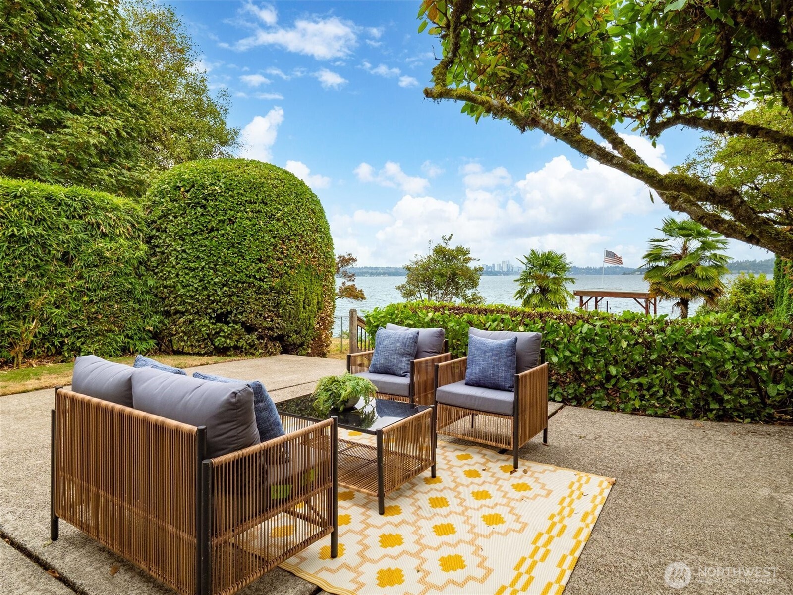property viewer photo 32