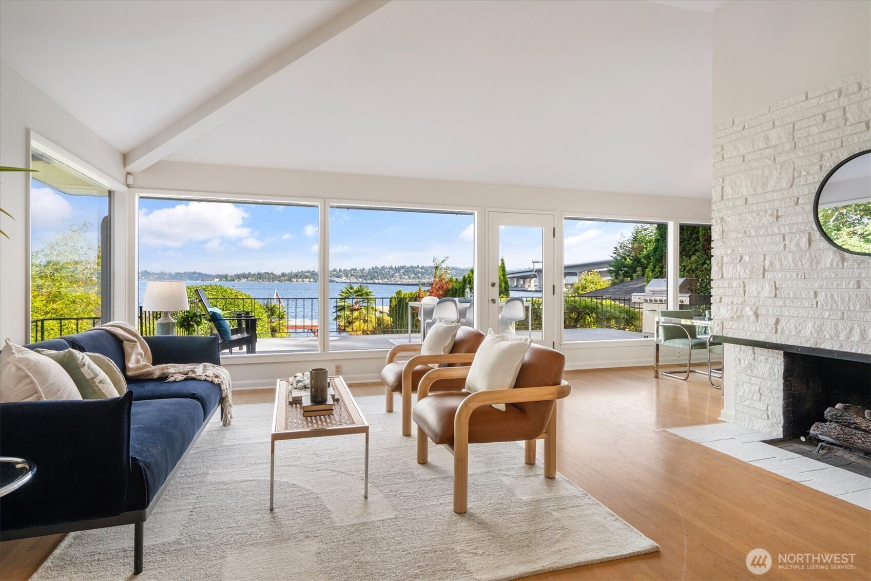 property viewer photo 4
