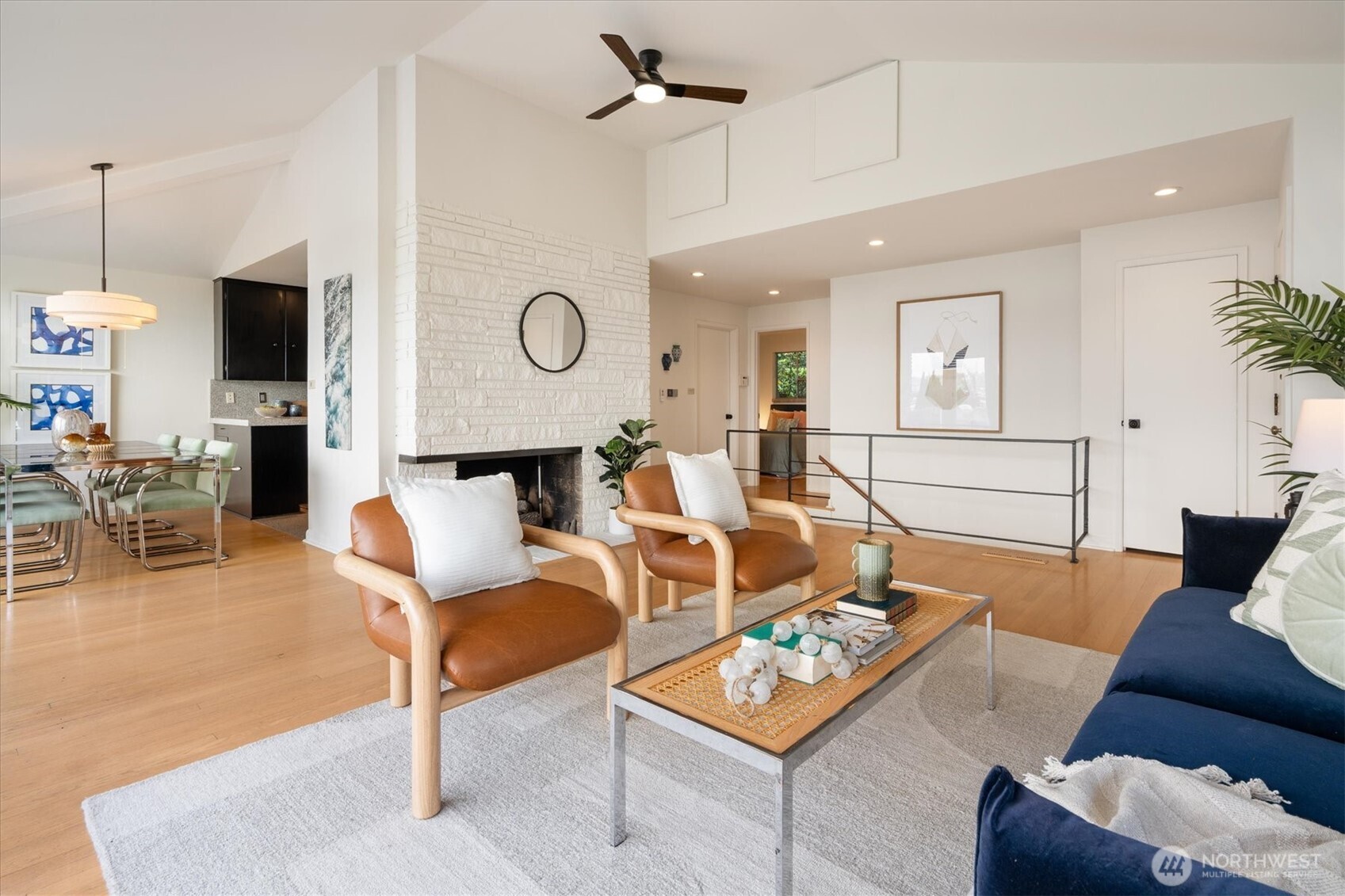 property viewer photo 6