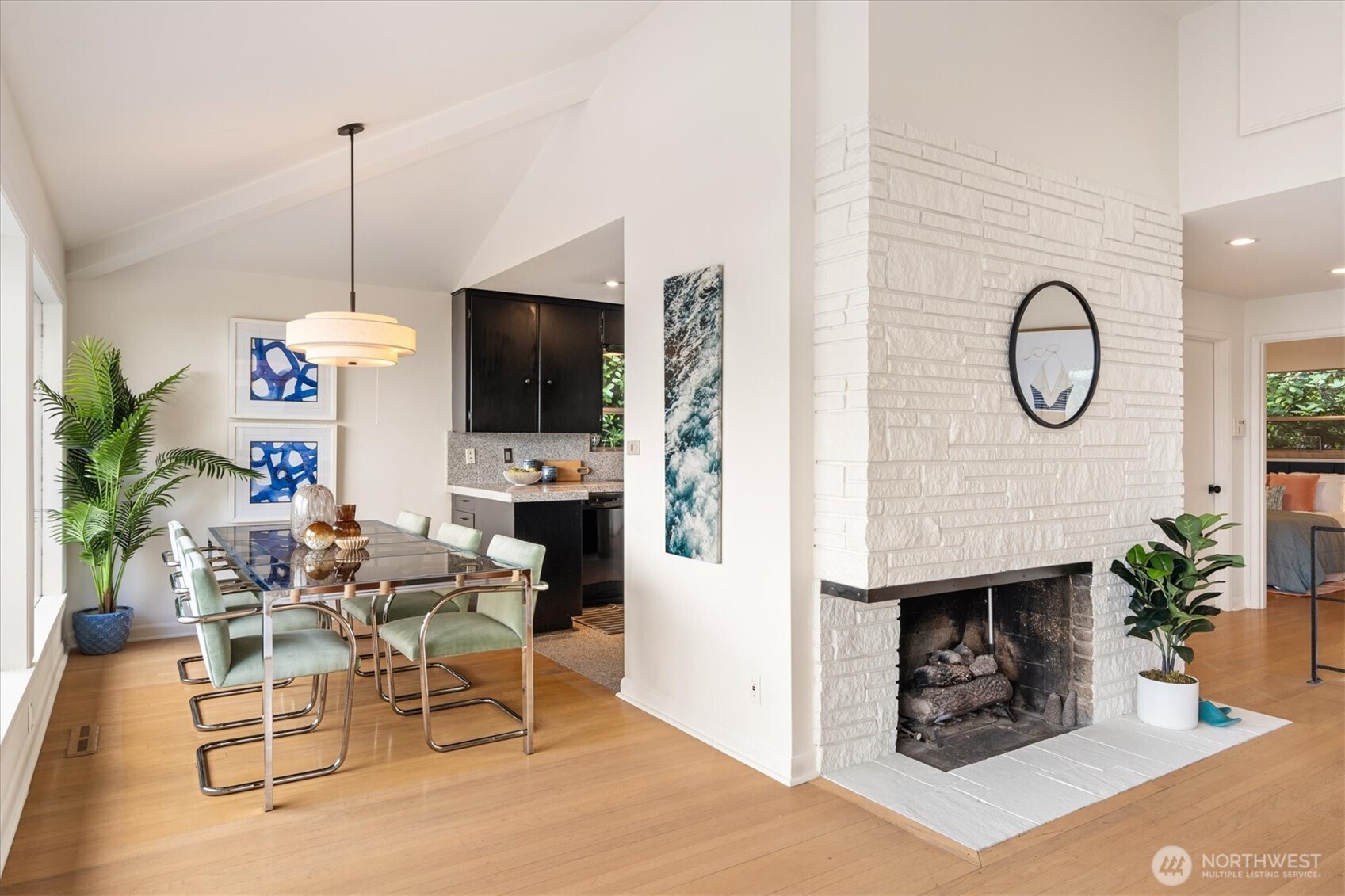property viewer photo 7