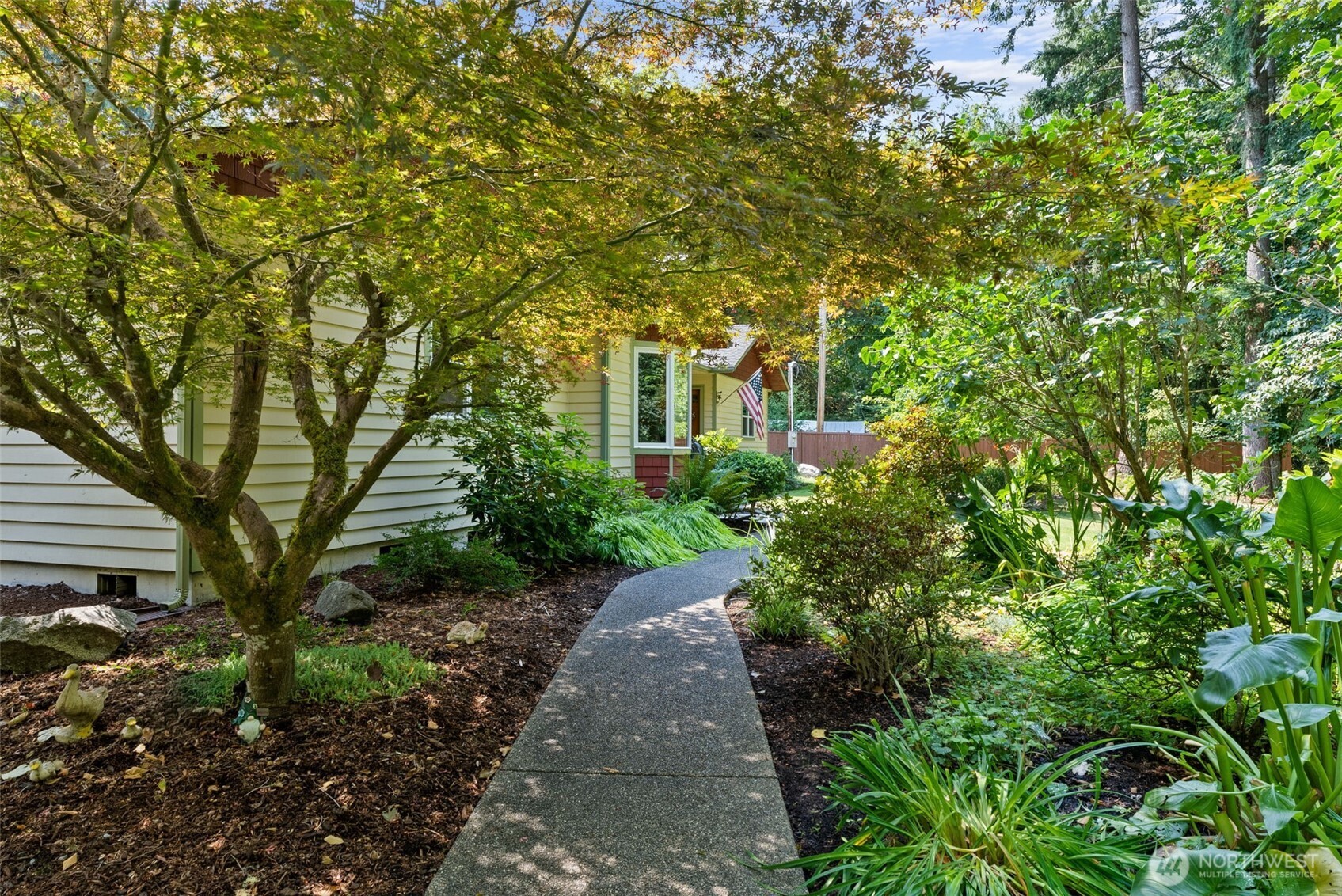 property viewer photo 1