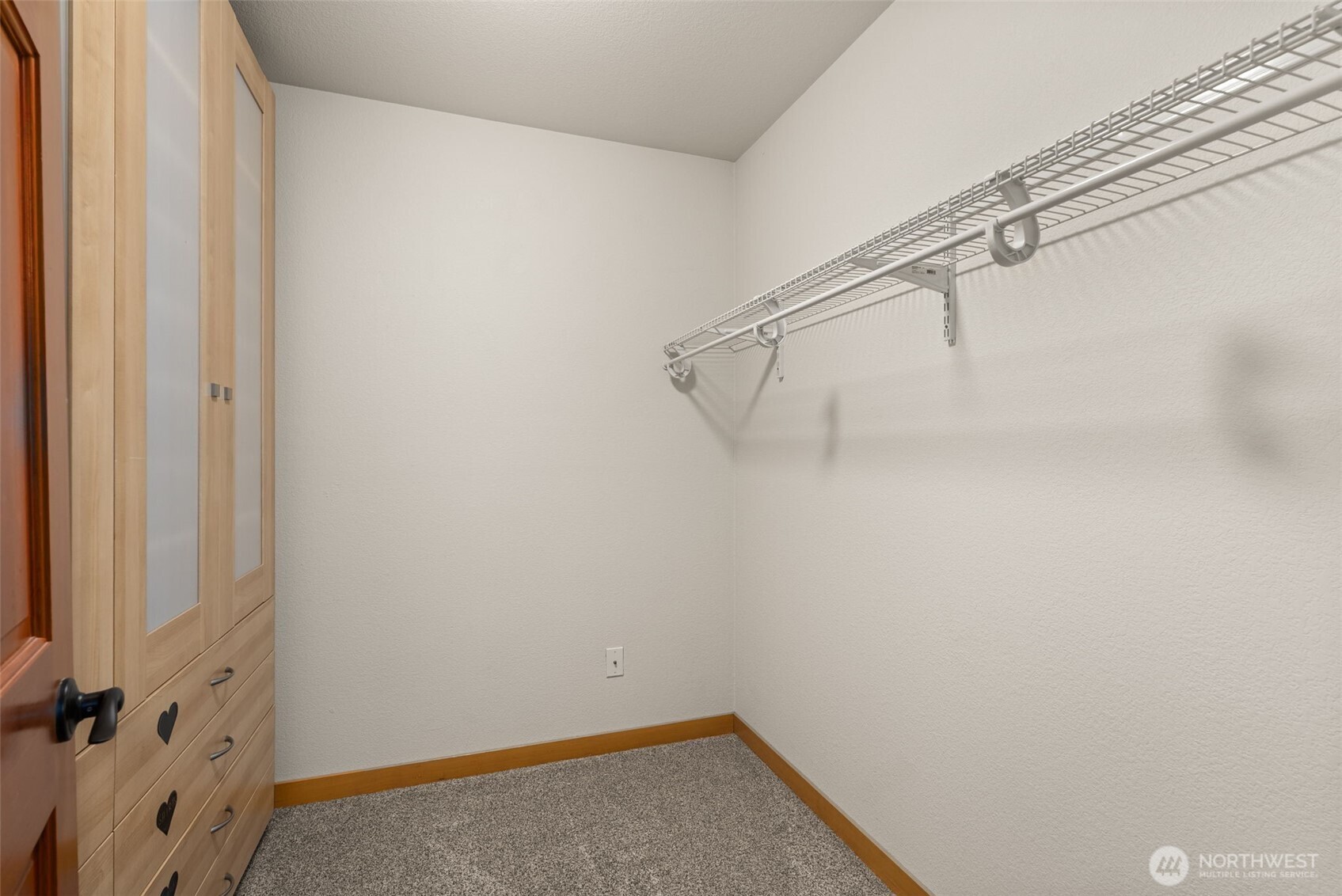 property viewer photo 23