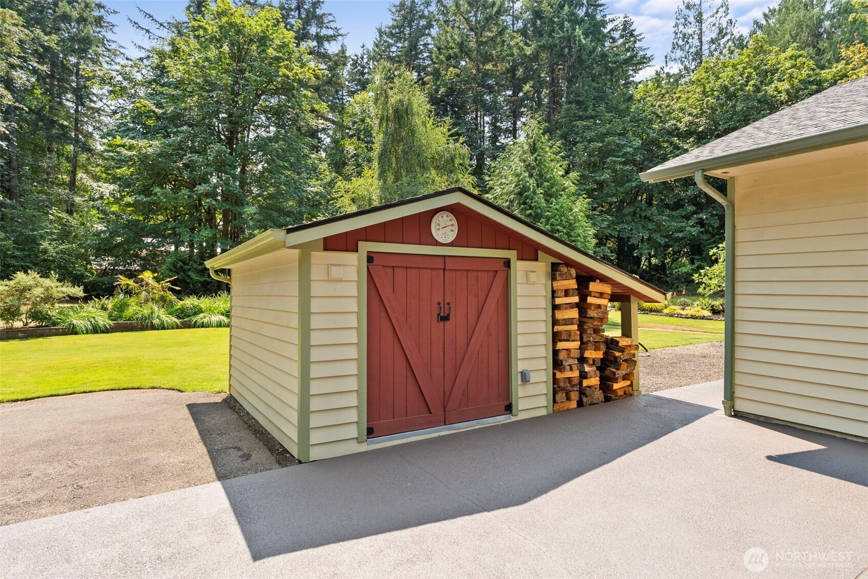 property viewer photo 34
