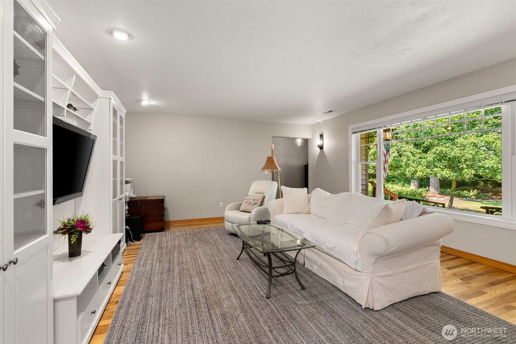 property viewer photo 6