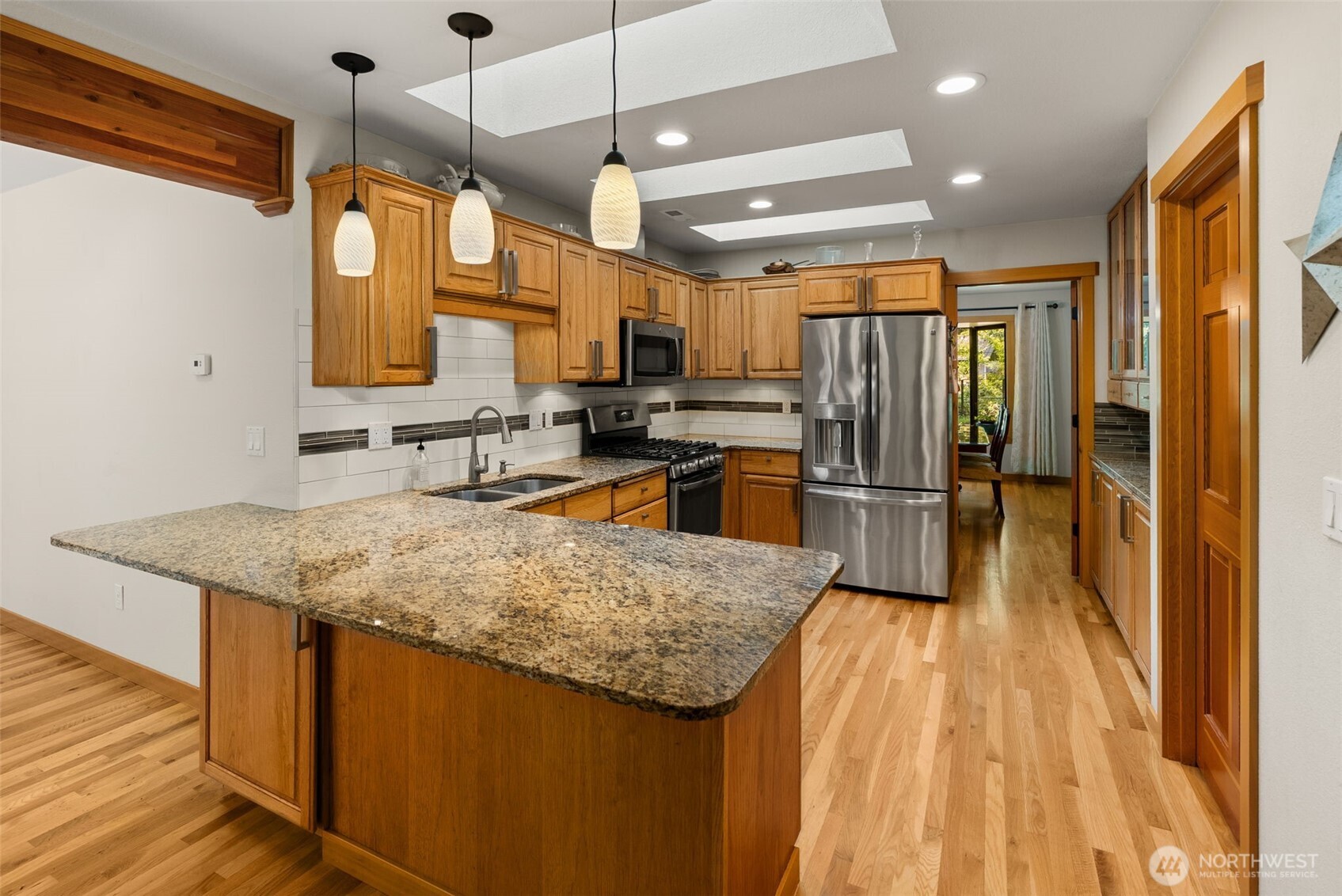 property viewer photo 7
