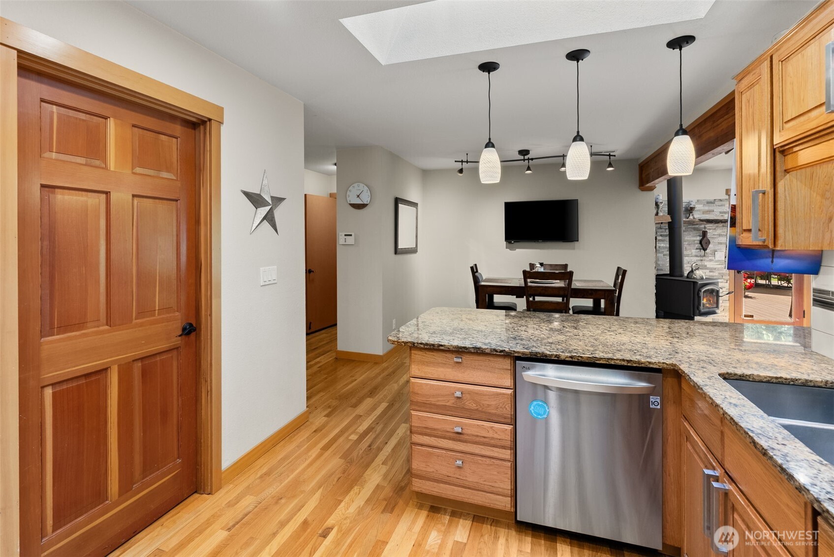 property viewer photo 9