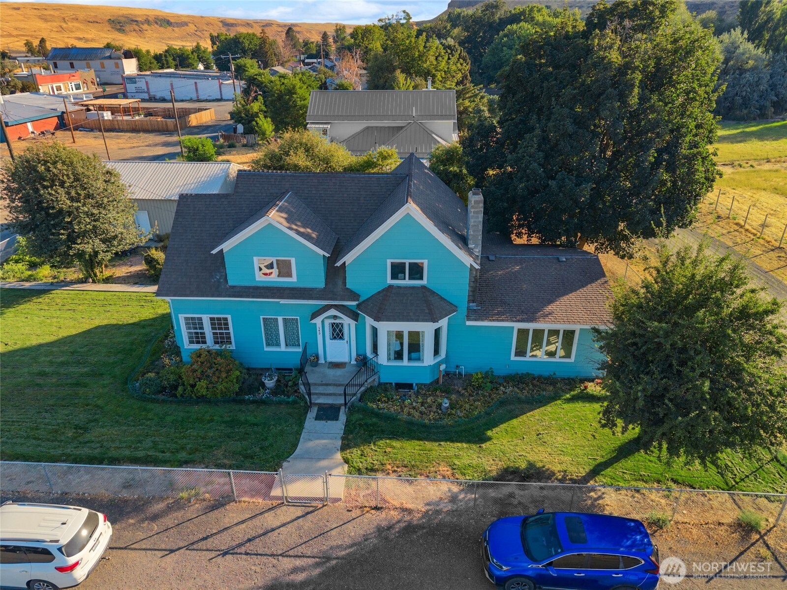 main property photo 38