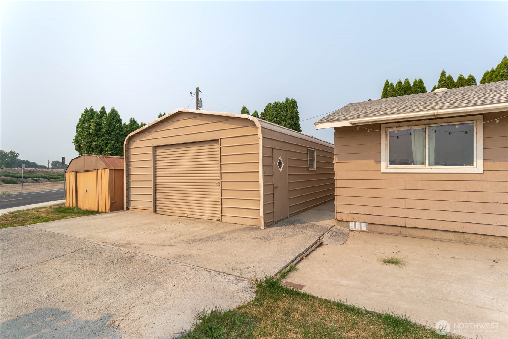 property viewer photo 1