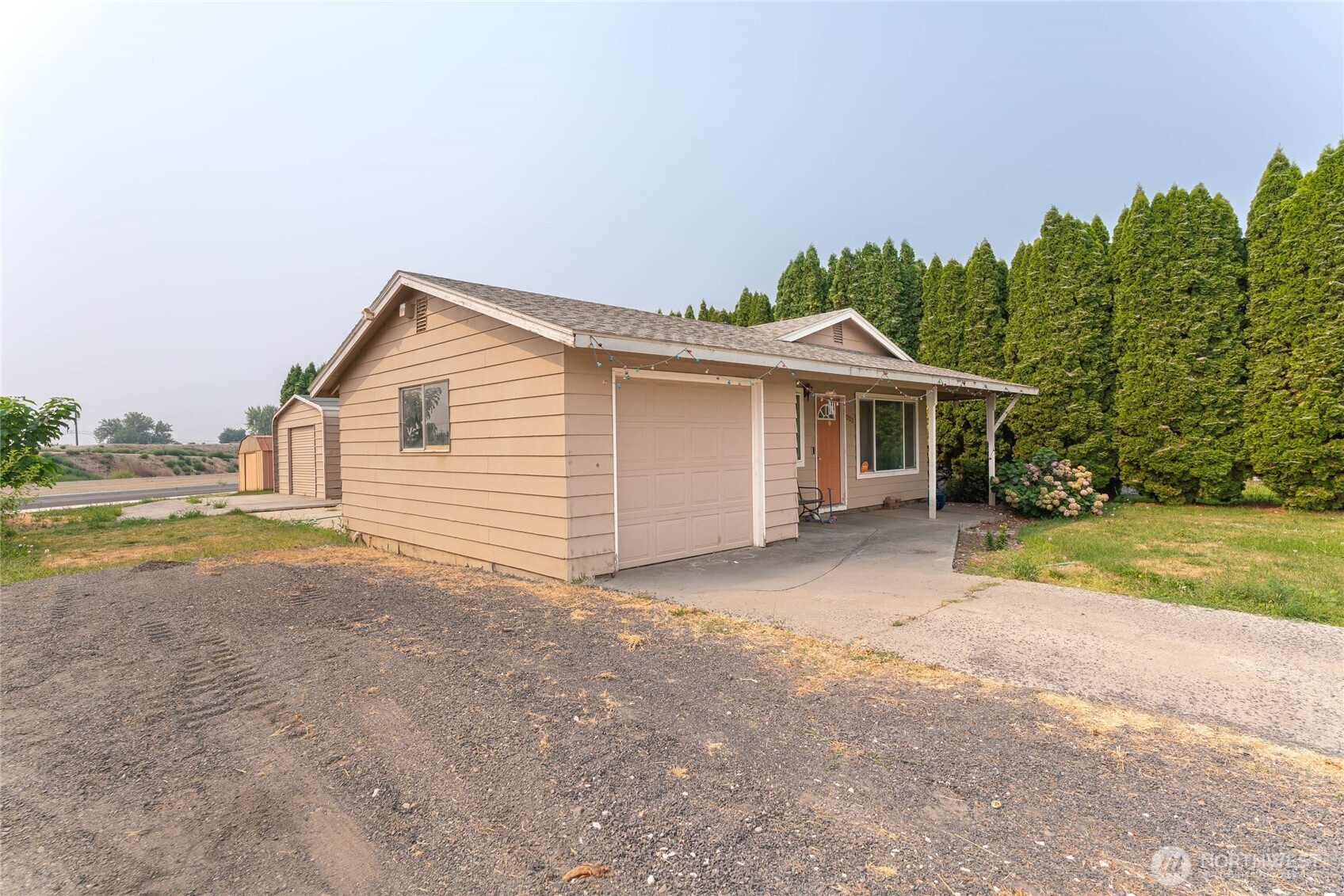 property viewer photo 16