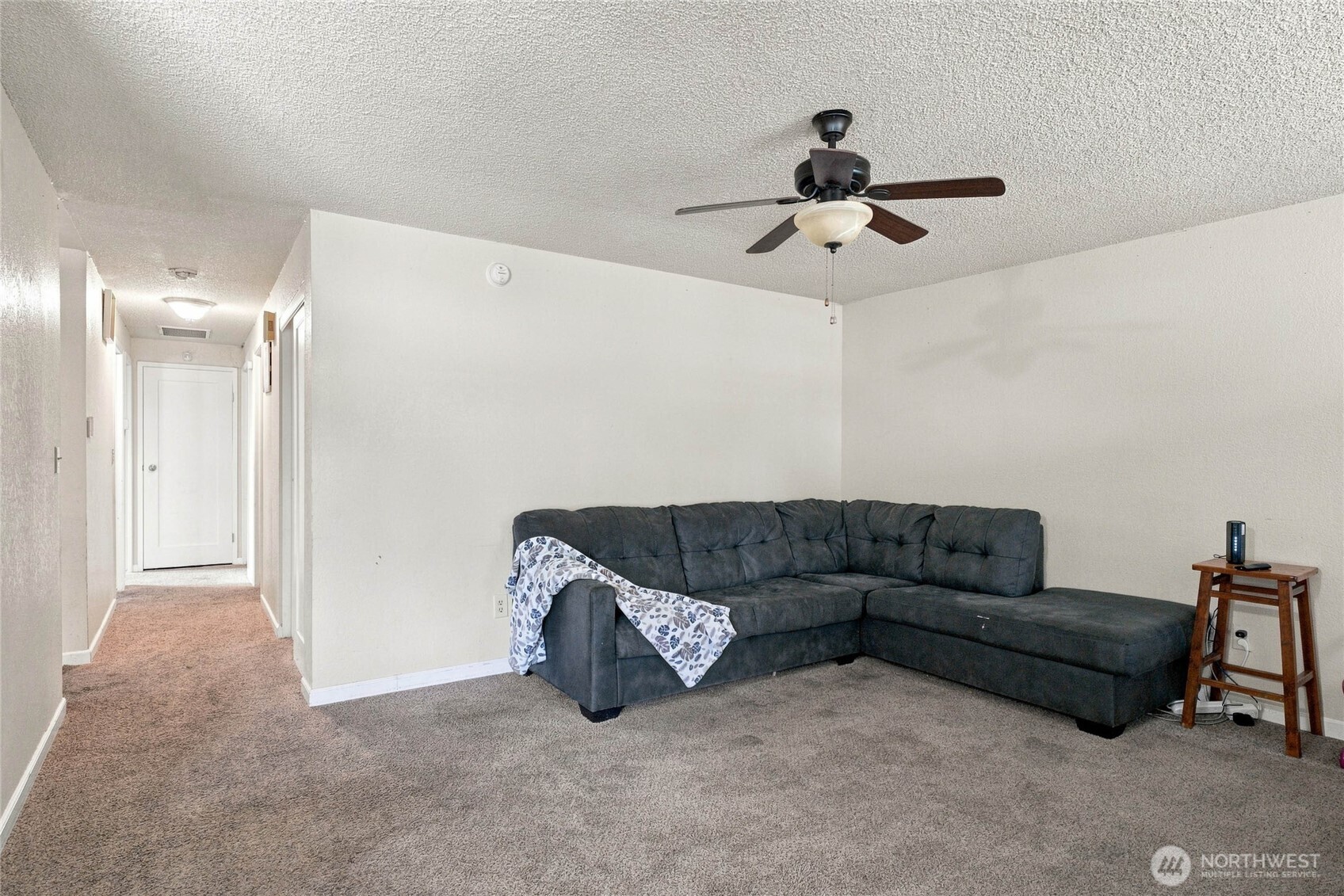property viewer photo 4