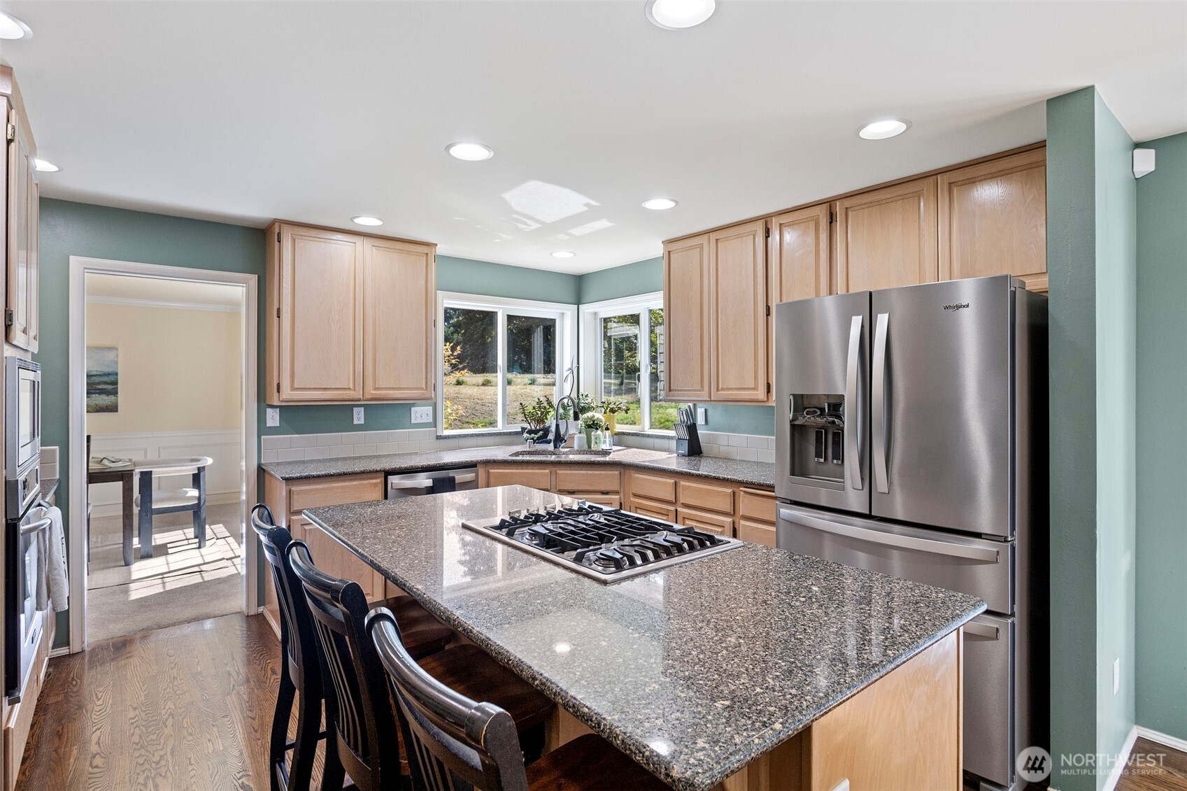 main property photo 17