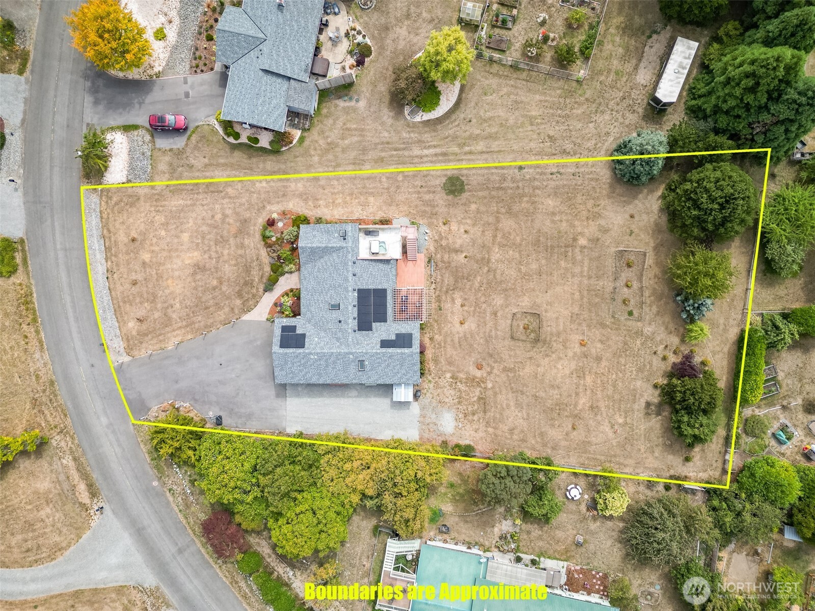 main property photo 38