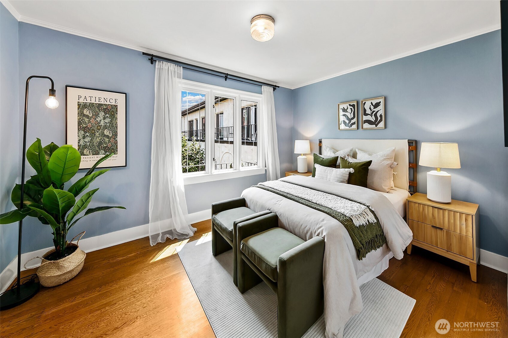 property viewer photo 16