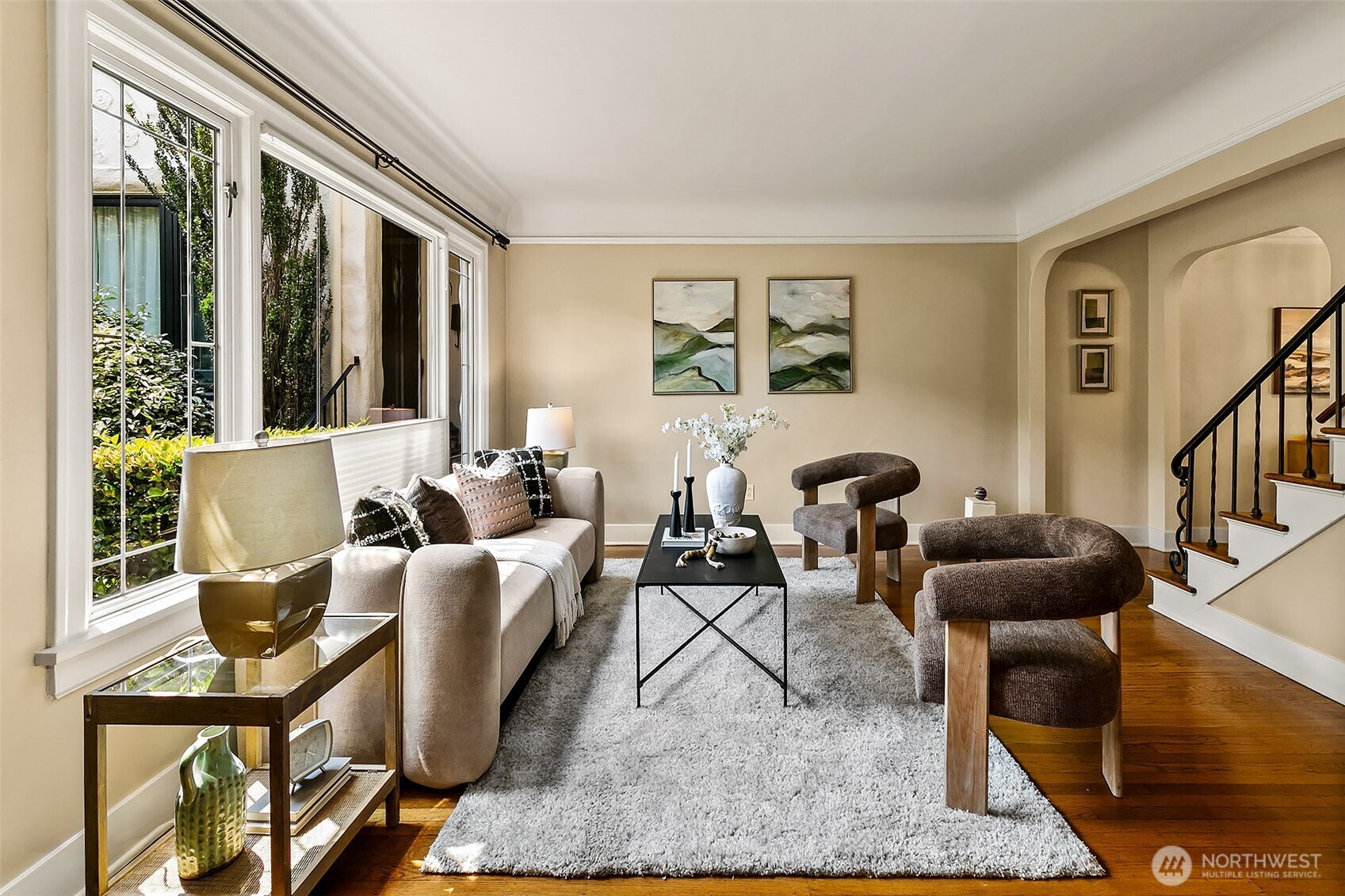 property viewer photo 4