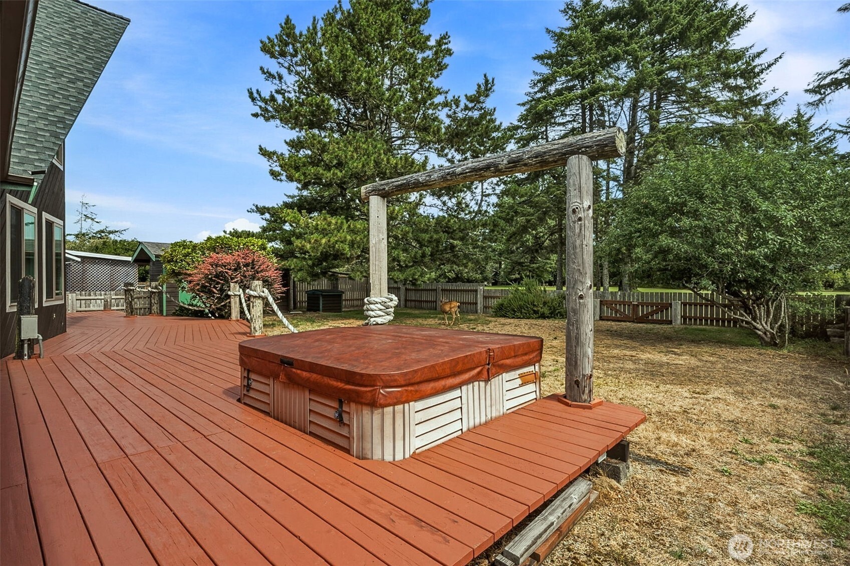 main property photo 23