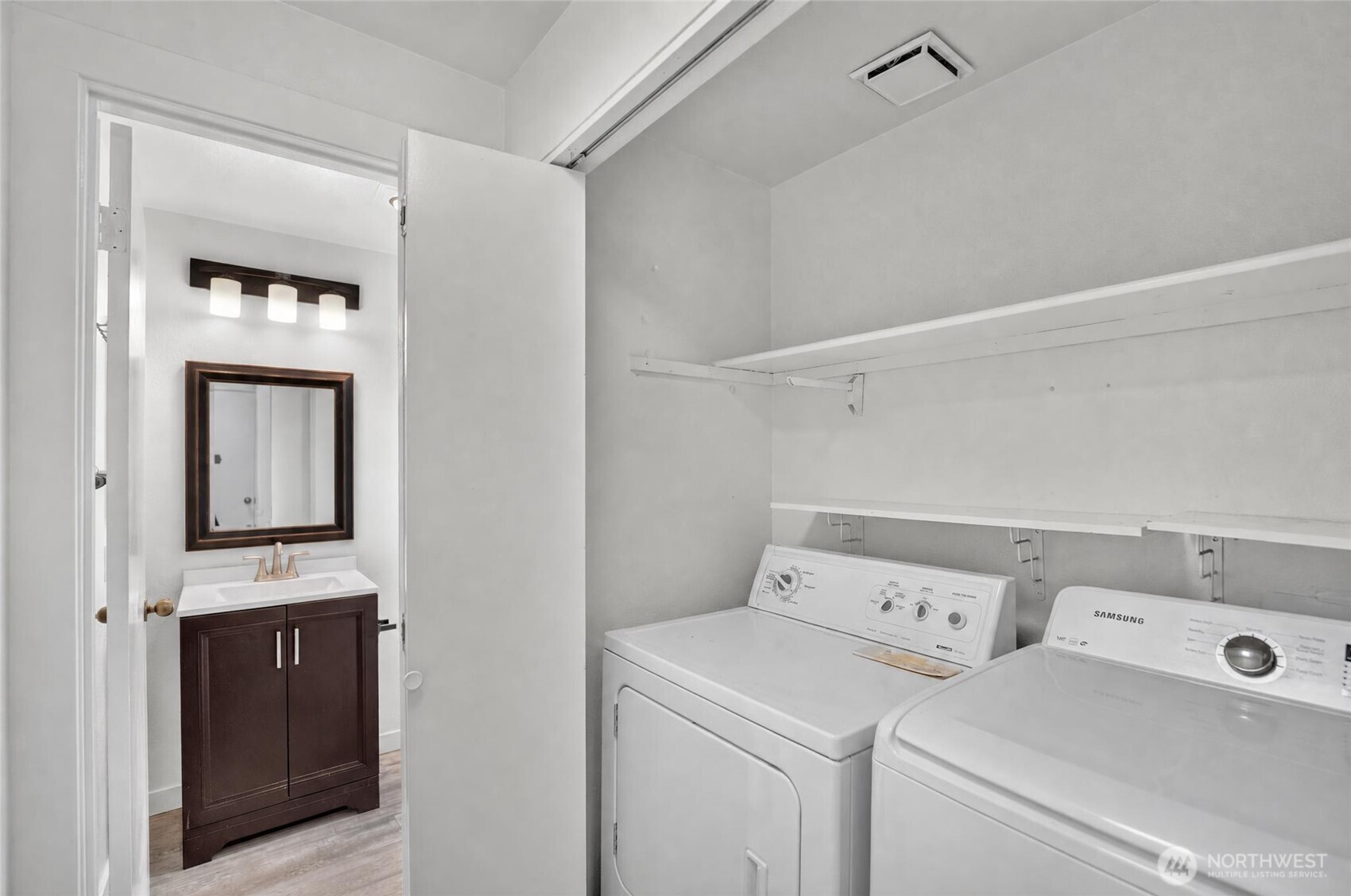 property viewer photo 17