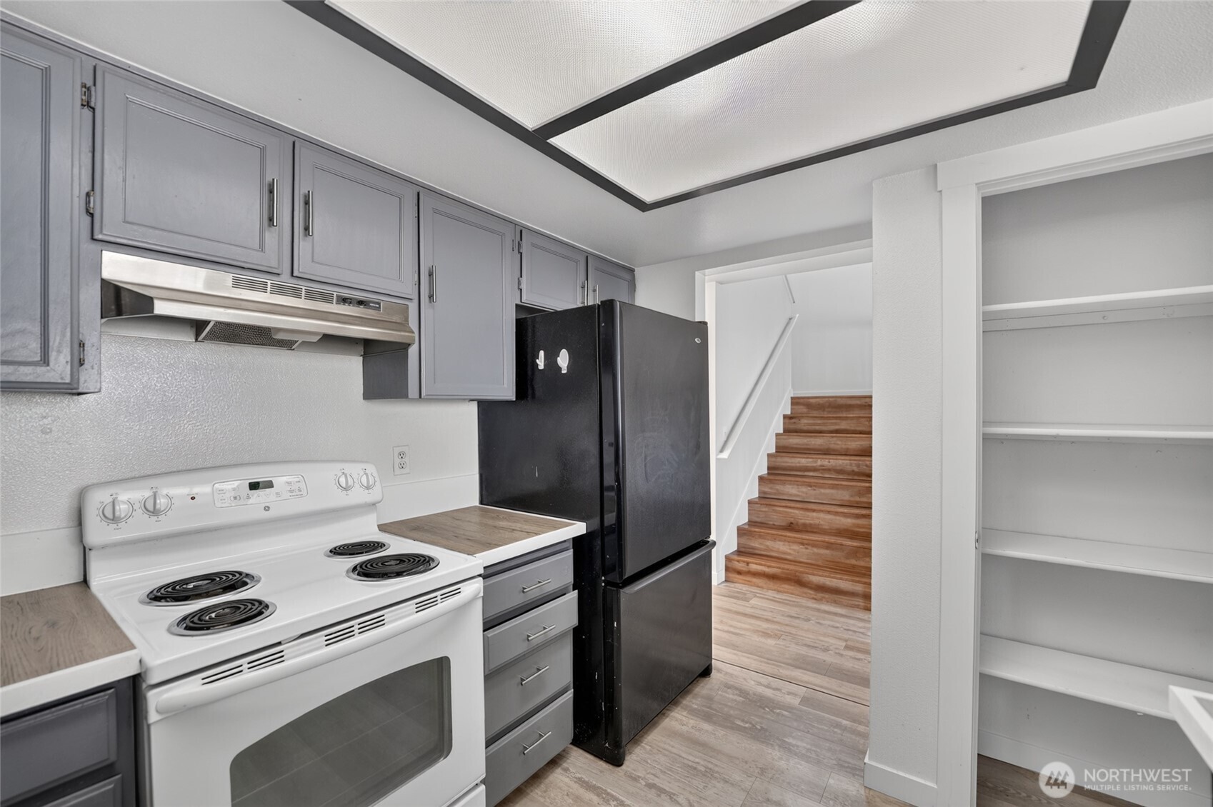 property viewer photo 6