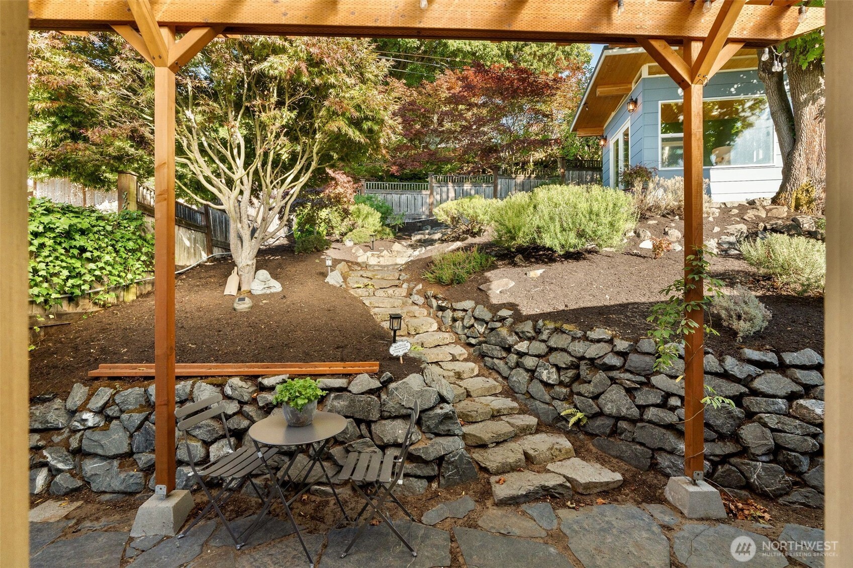 property viewer photo 12