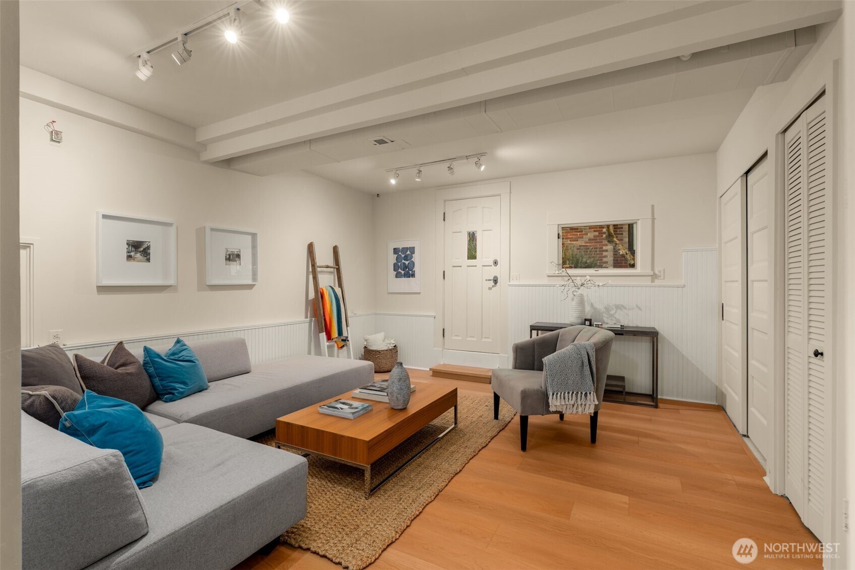 property viewer photo 21