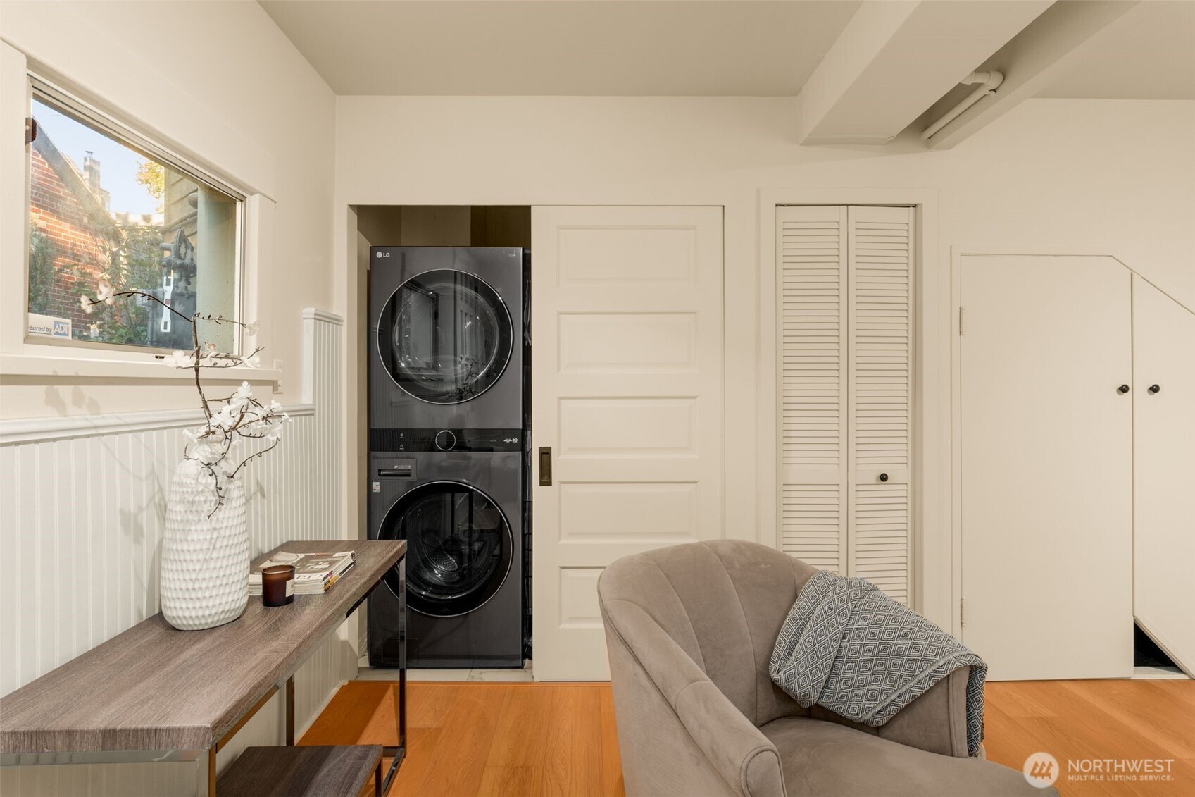 property viewer photo 22