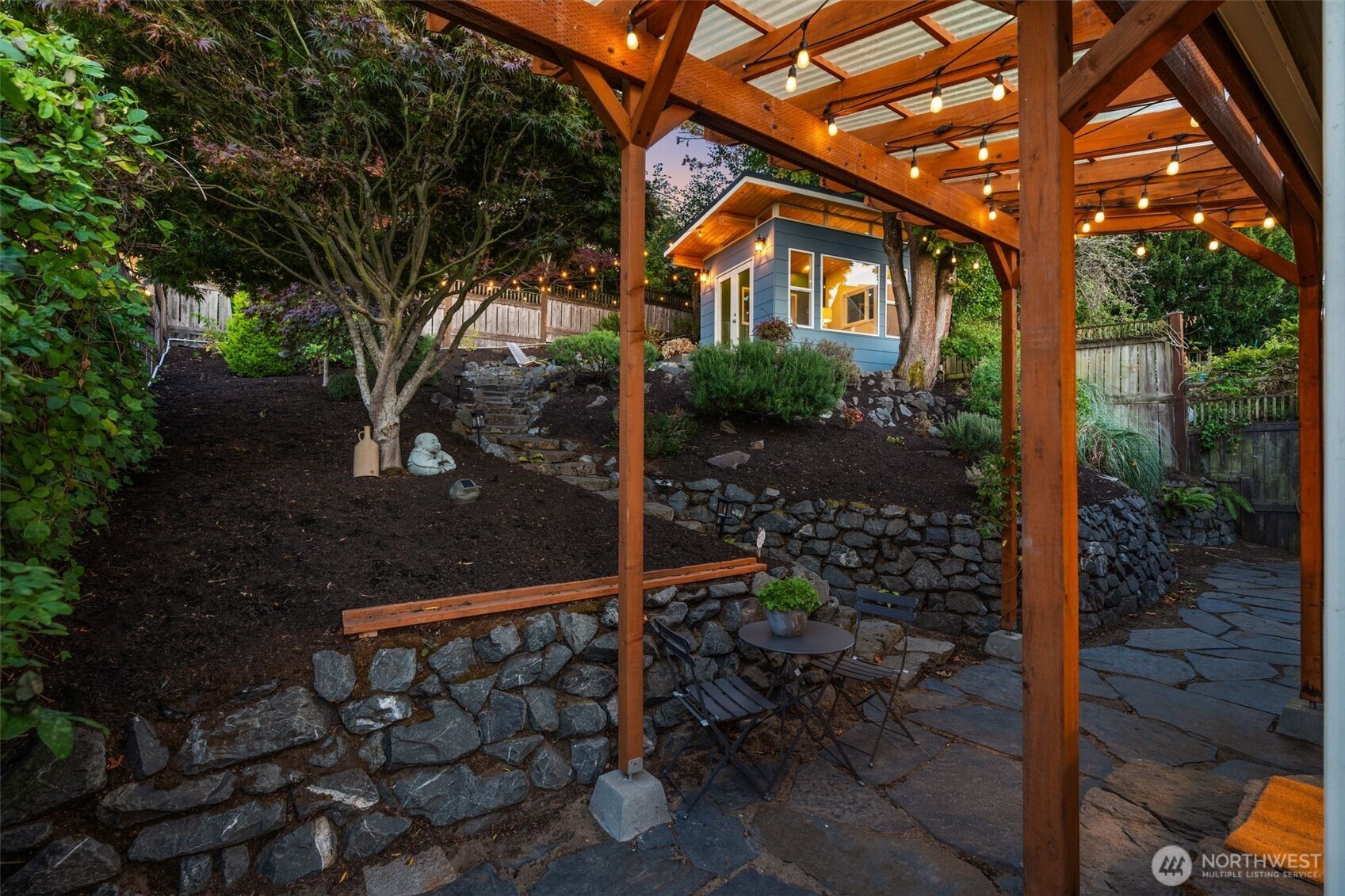 property viewer photo 28