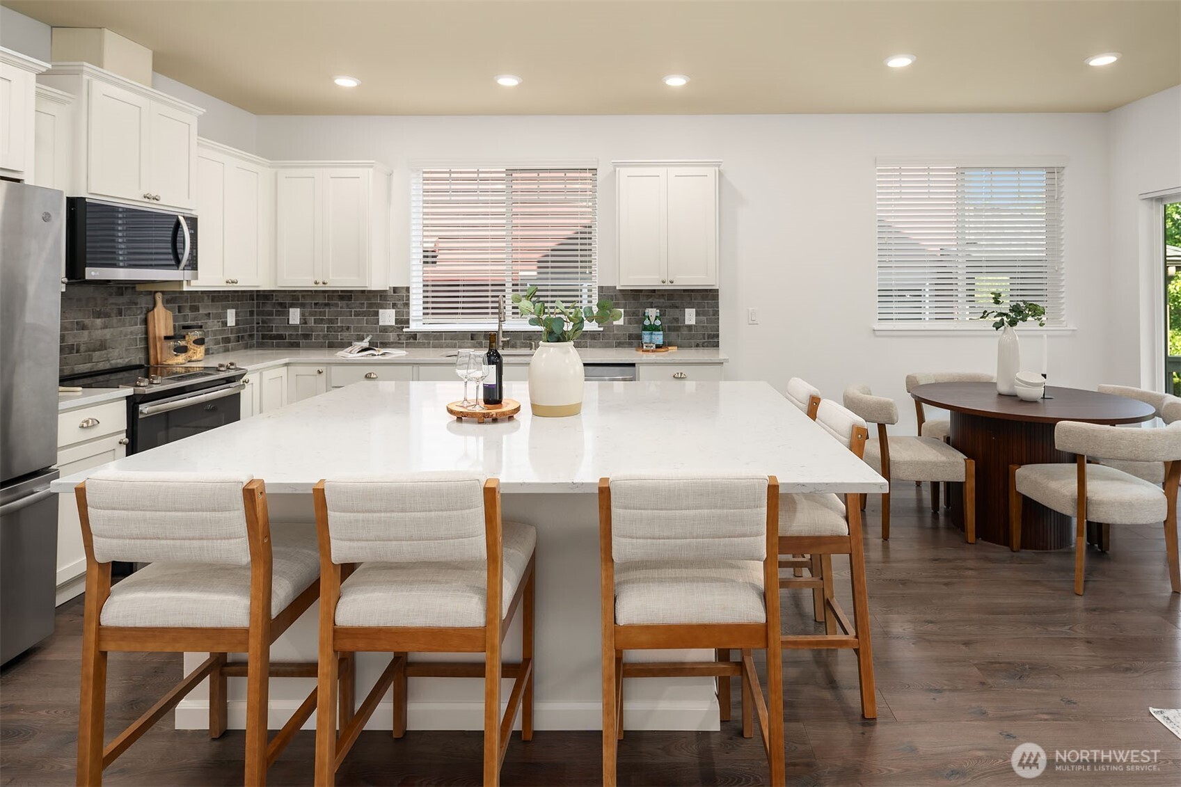 property viewer photo 5