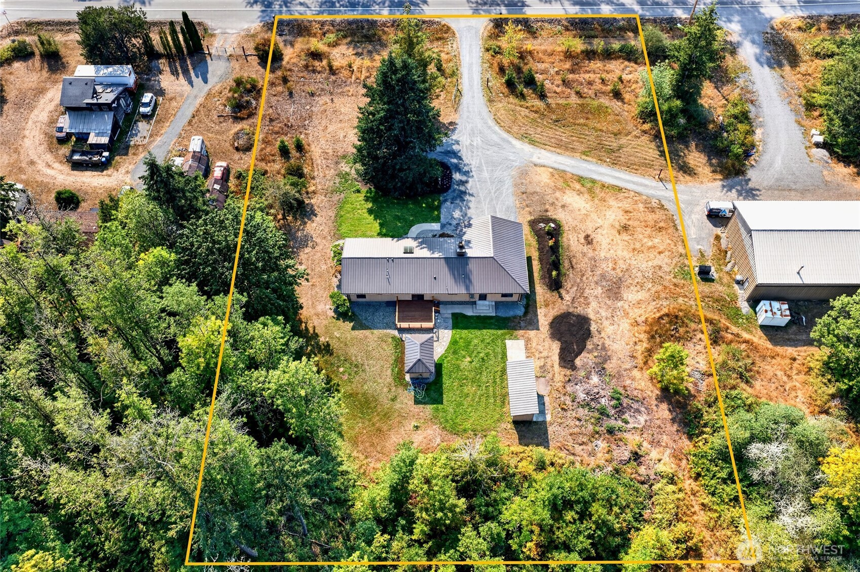 main property photo 21