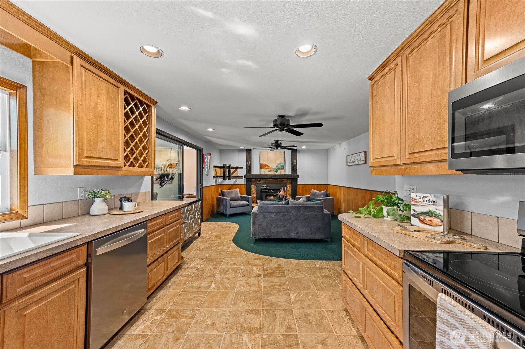 property viewer photo 5