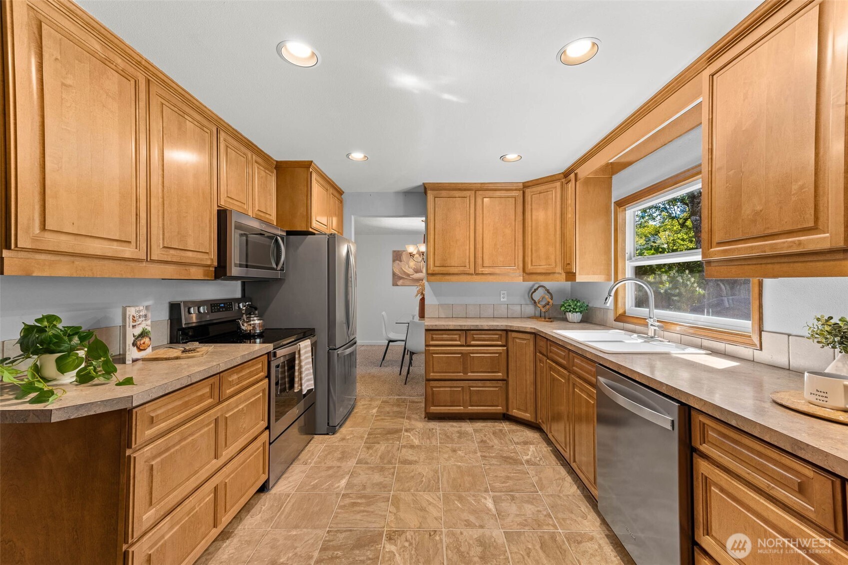 property viewer photo 6