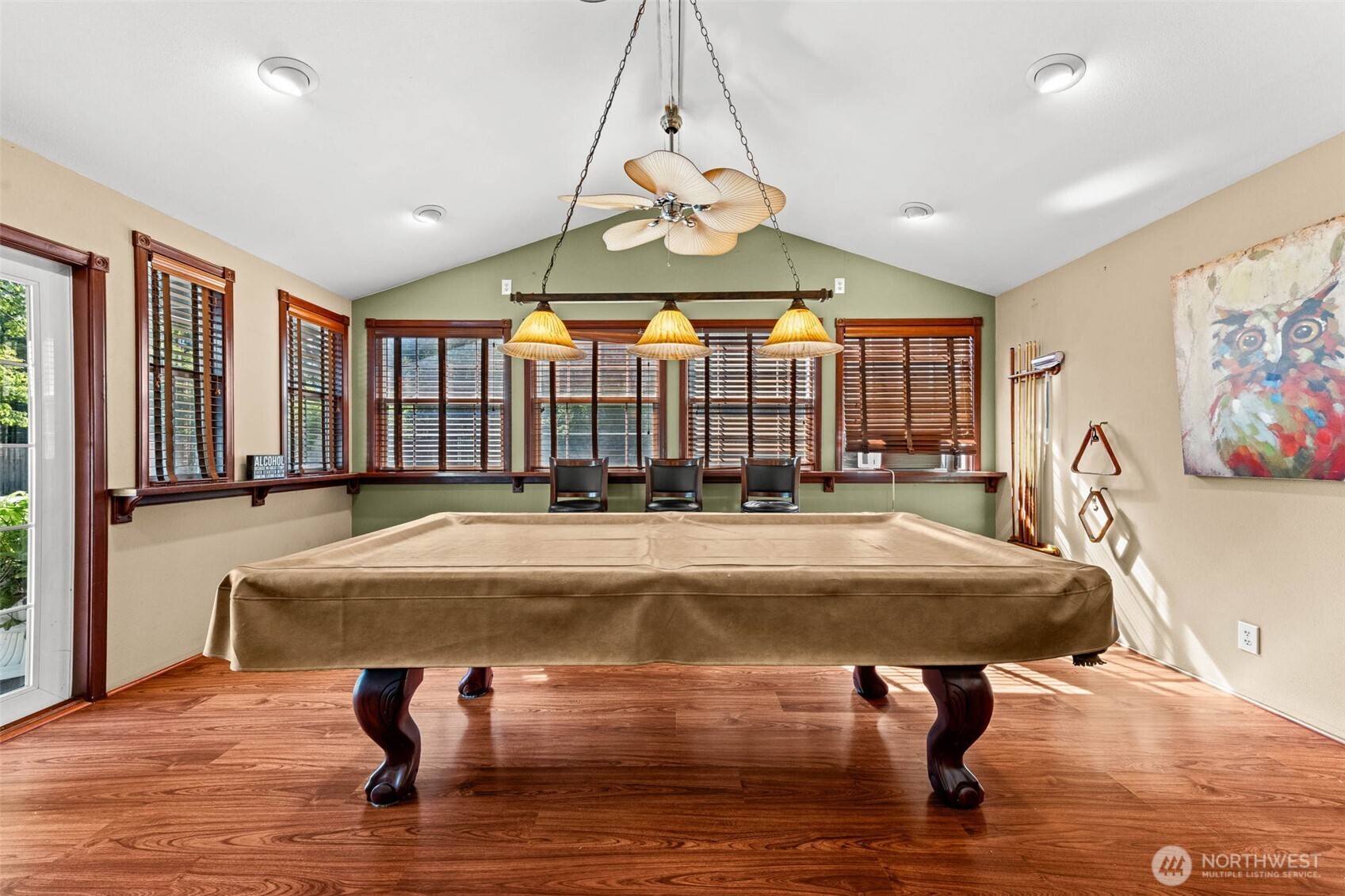 property viewer photo 9
