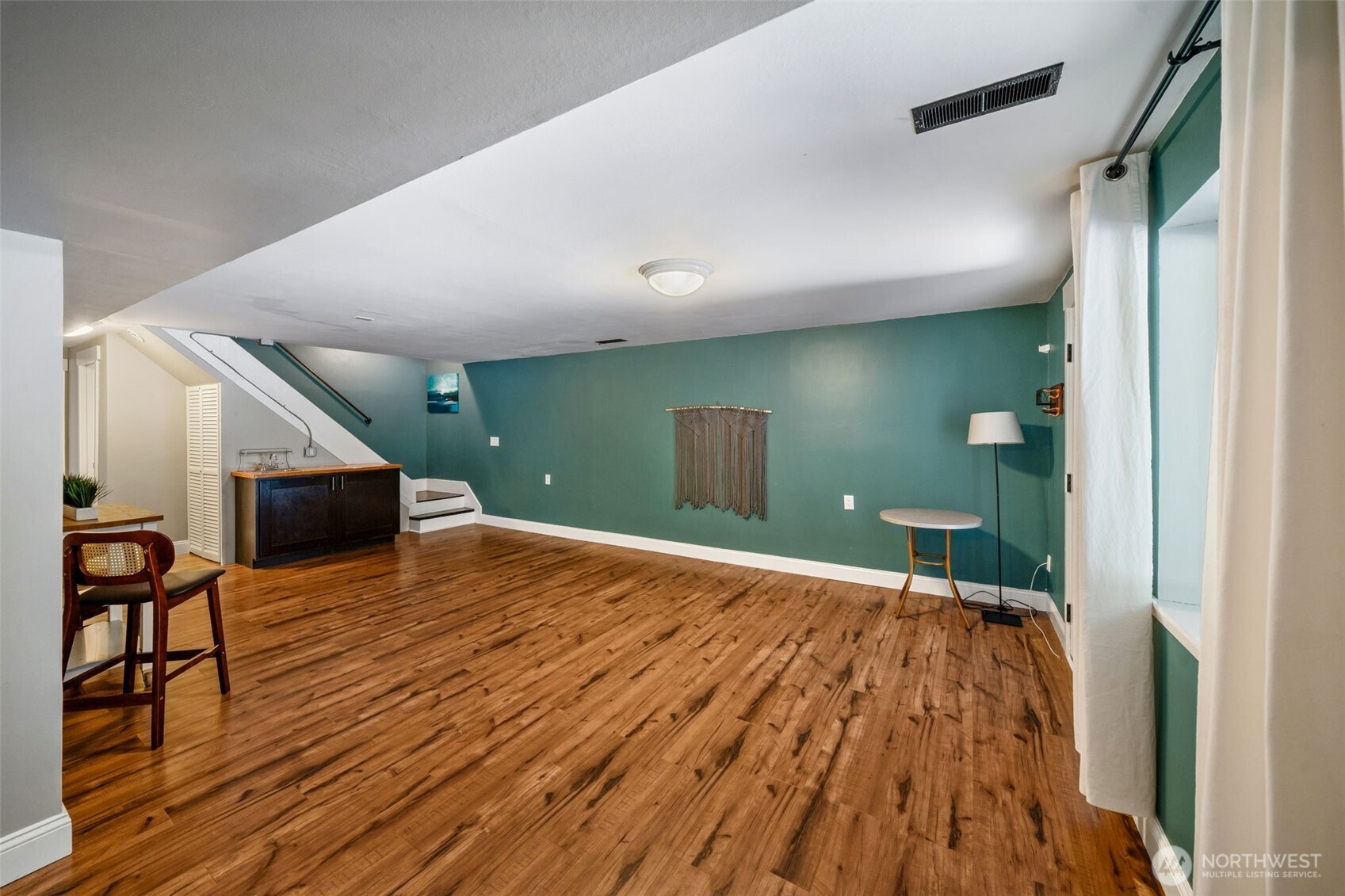 property viewer photo 12