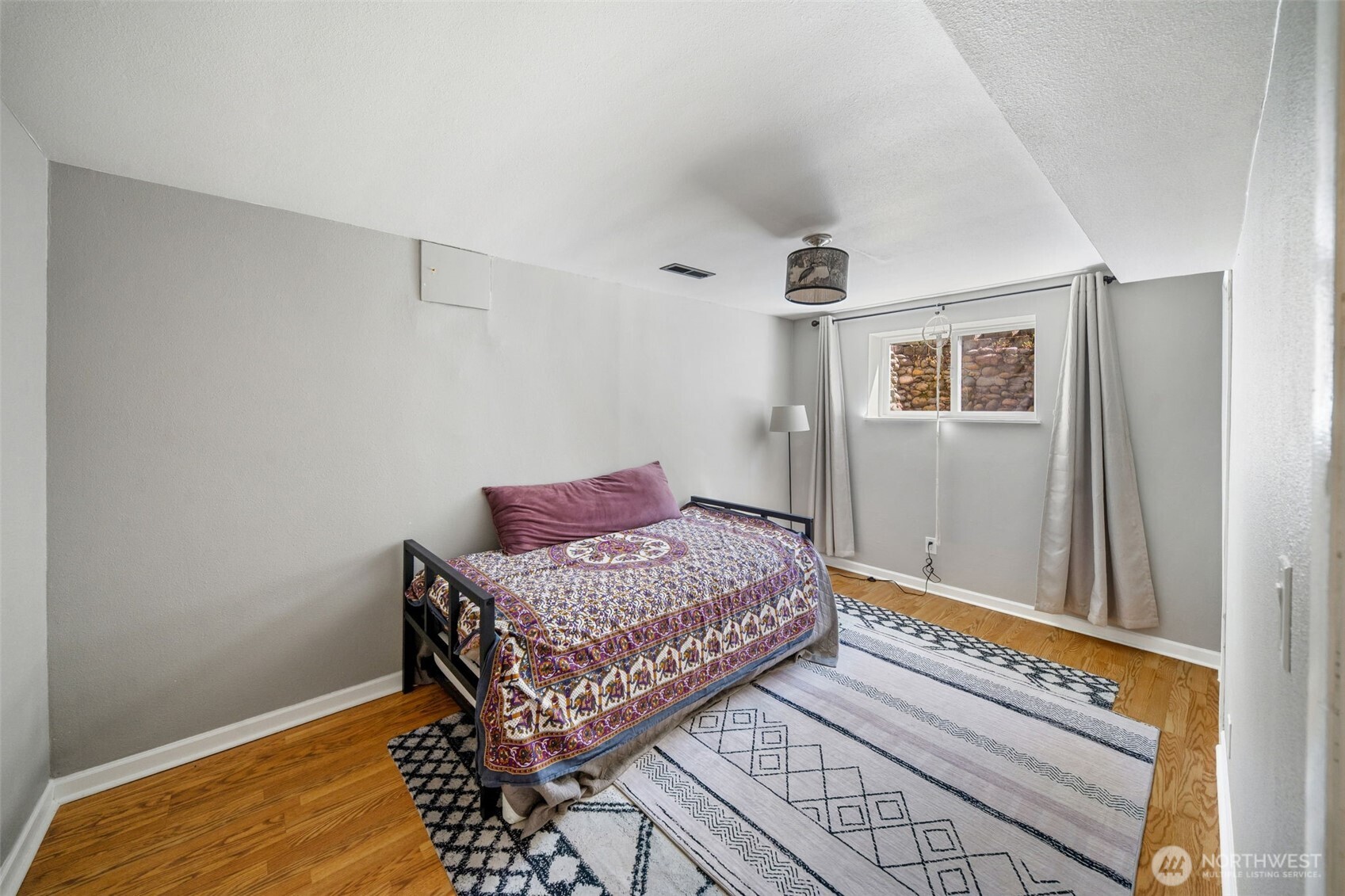 property viewer photo 14