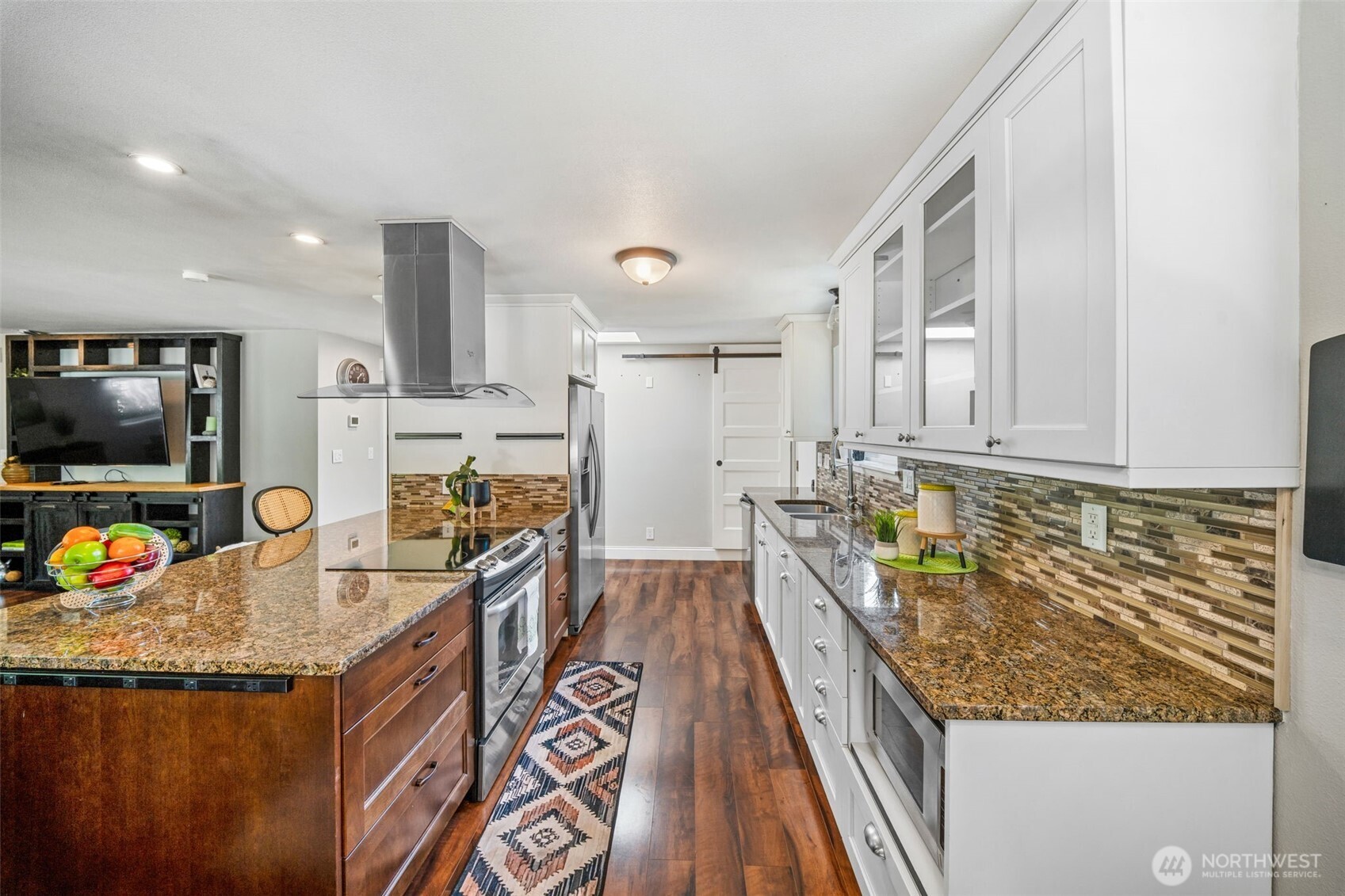 property viewer photo 3