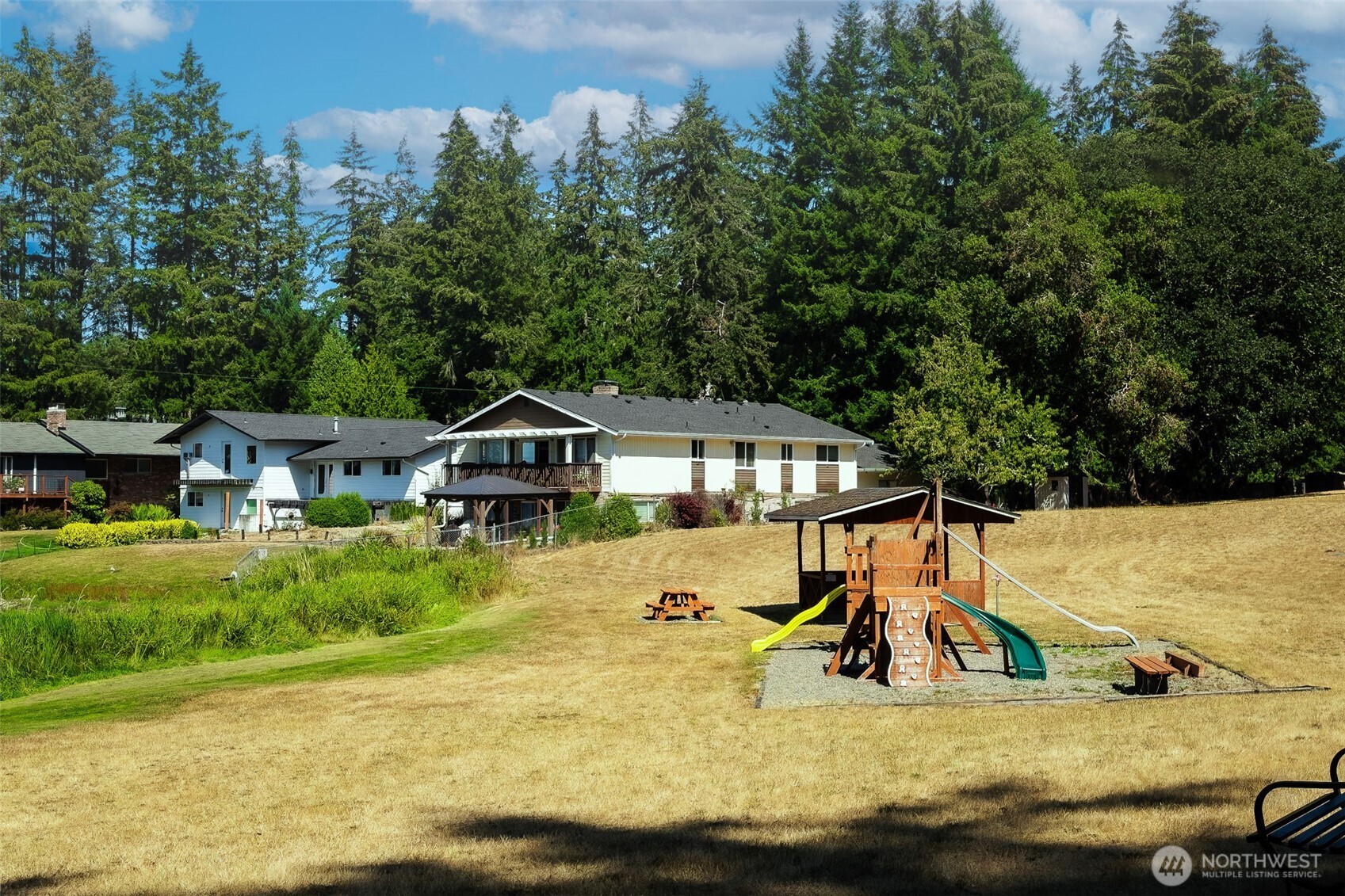 property viewer photo 32