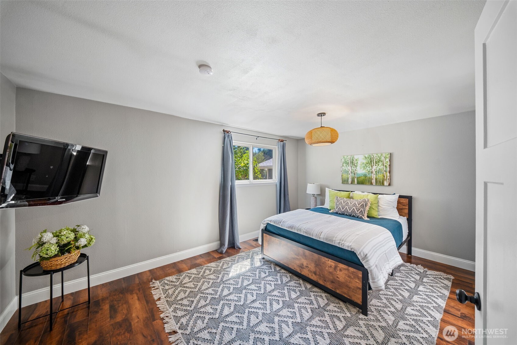 property viewer photo 5