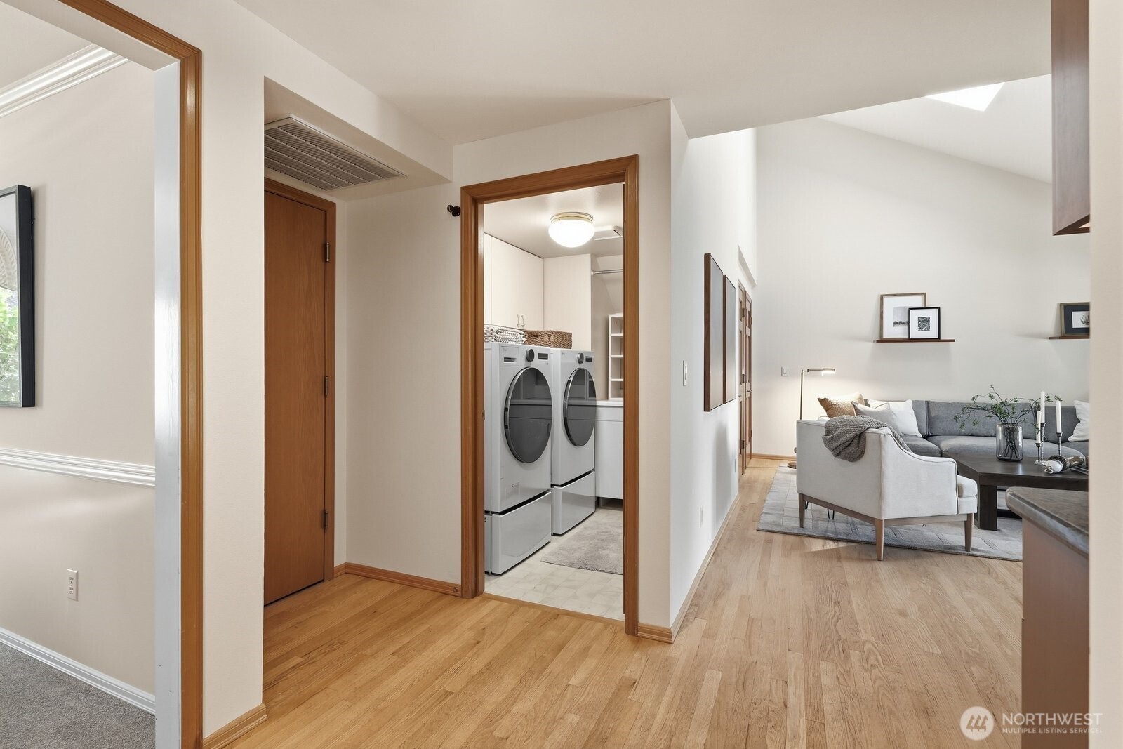 property viewer photo 13
