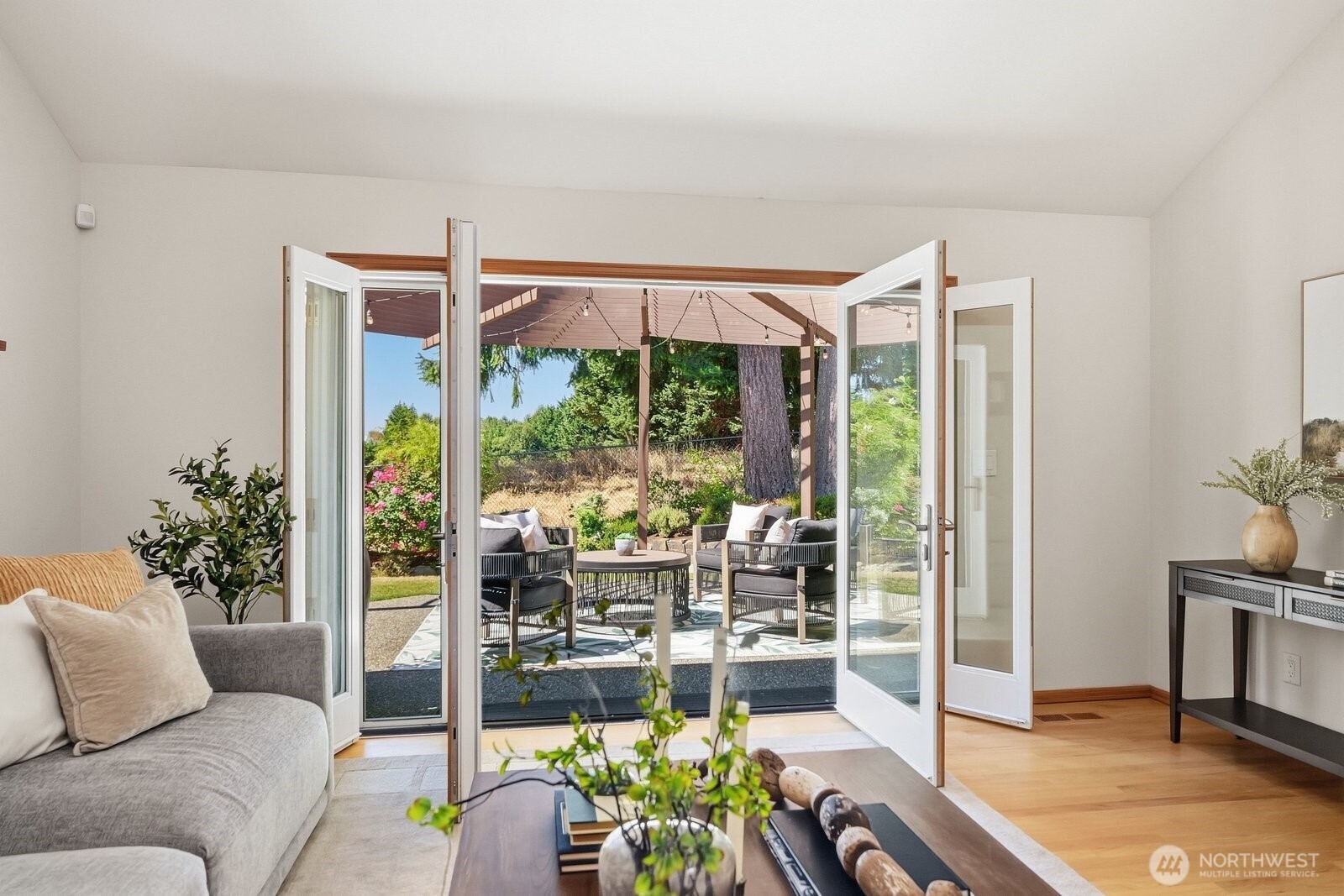 property viewer photo 33
