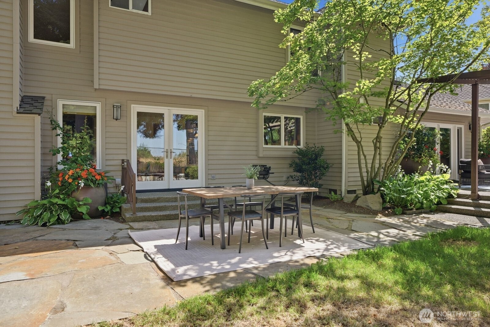 property viewer photo 34