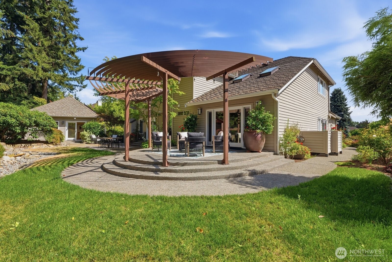 property viewer photo 39