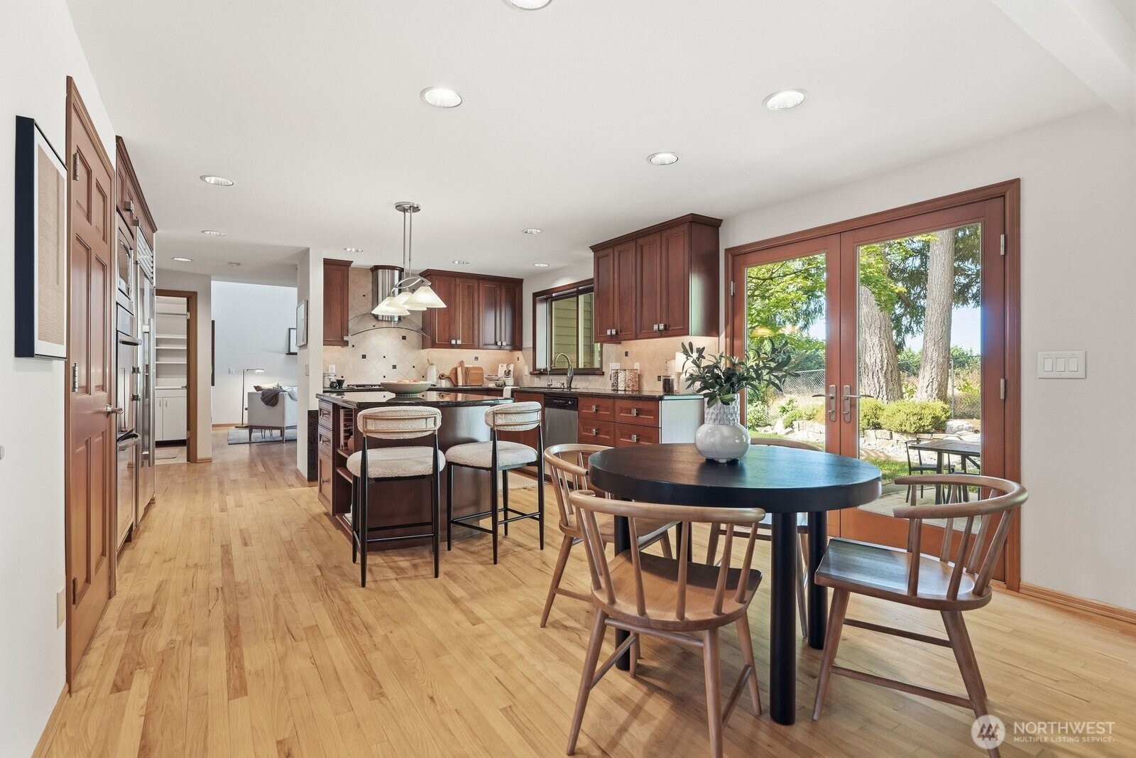 property viewer photo 8