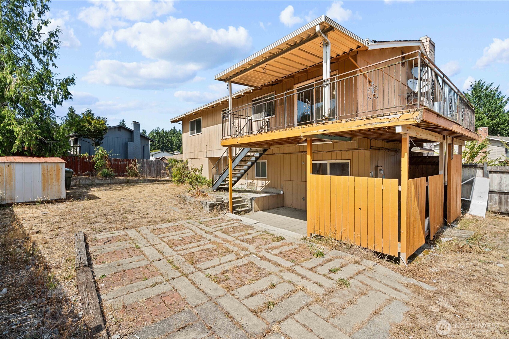 main property photo 36