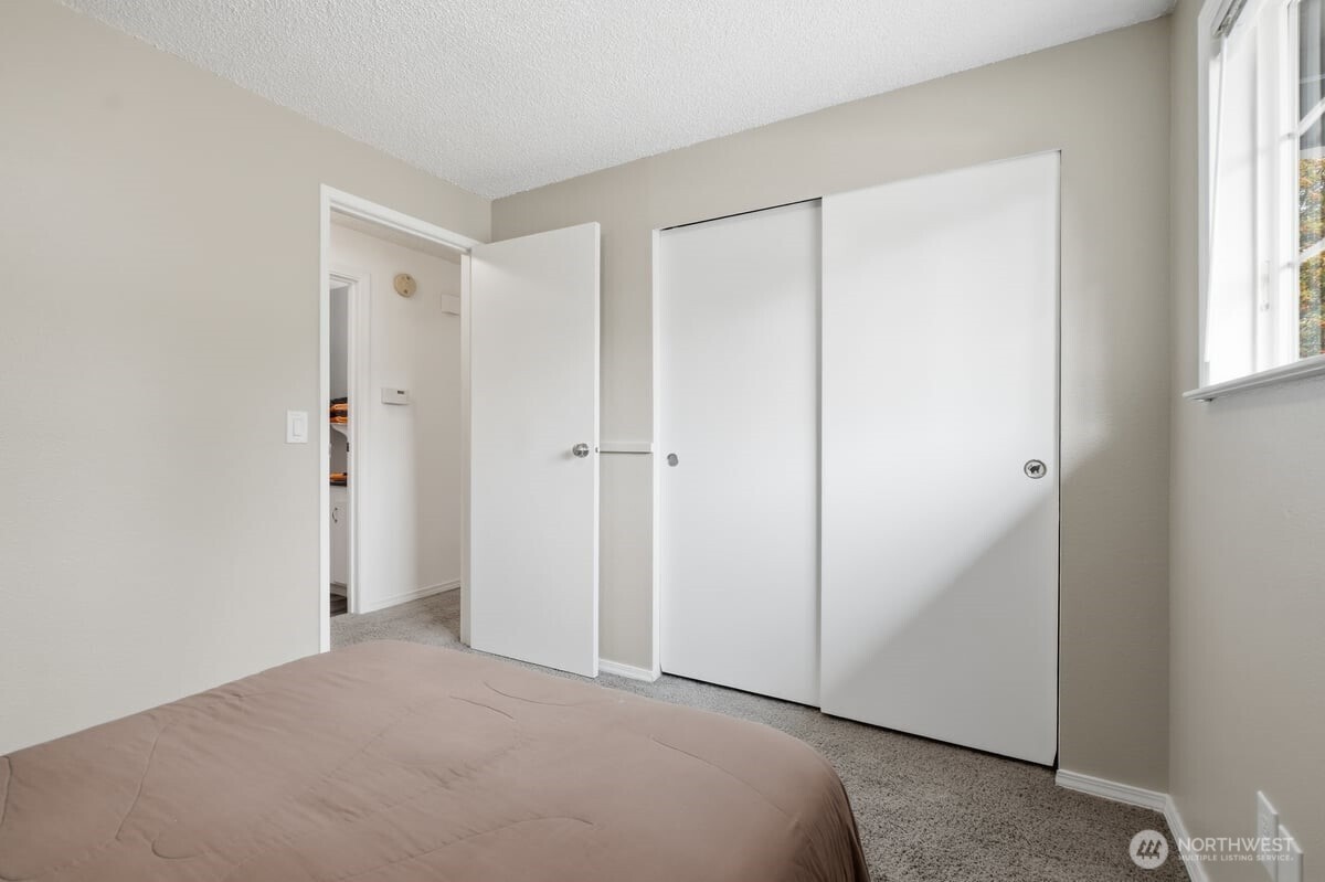 property viewer photo 15