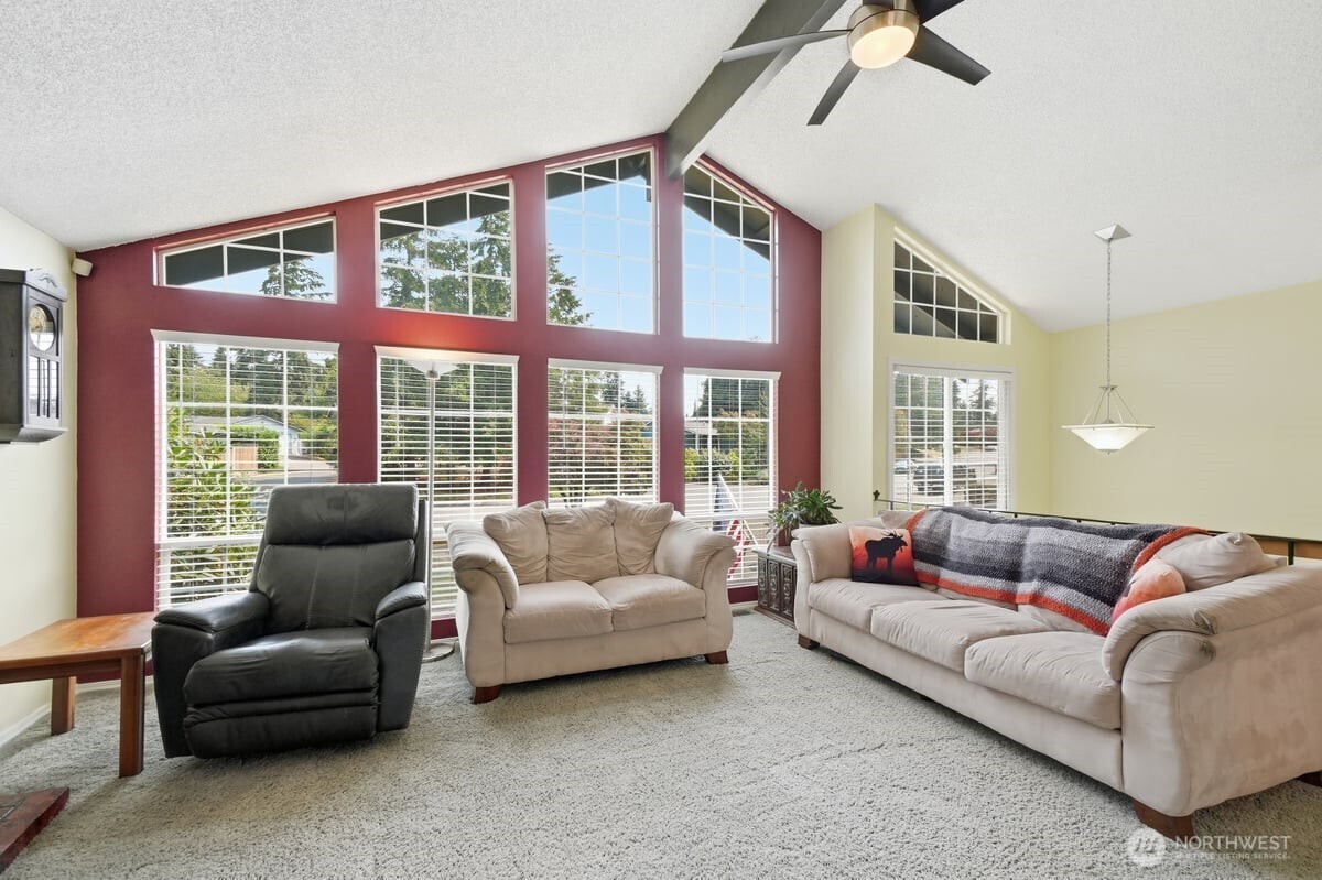 property viewer photo 2