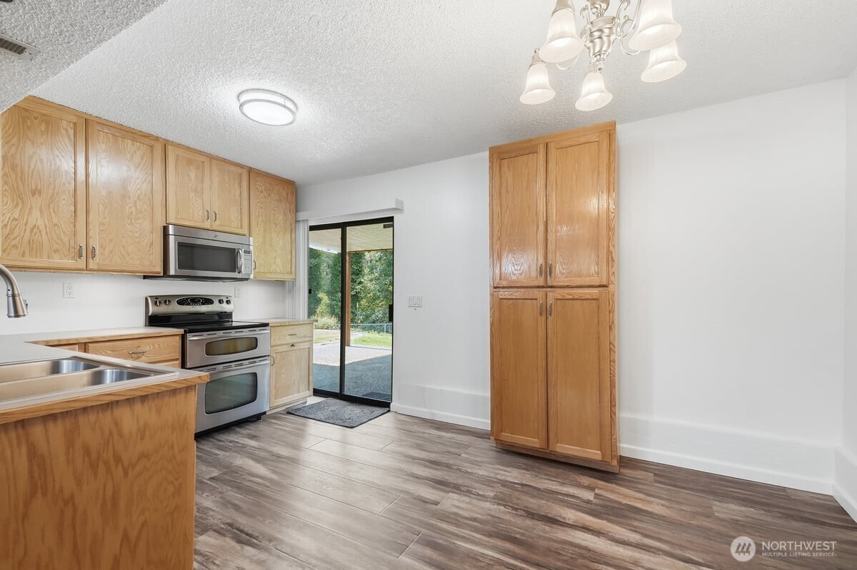 property viewer photo 24