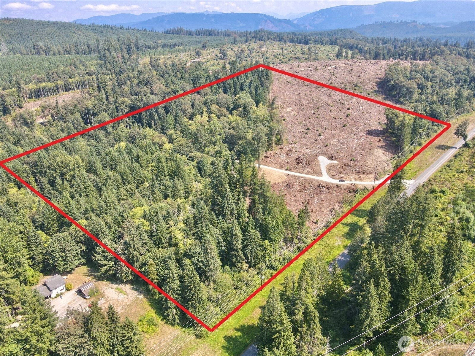 main property photo 14