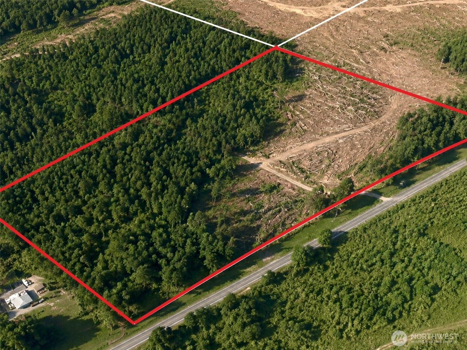 main property photo 31