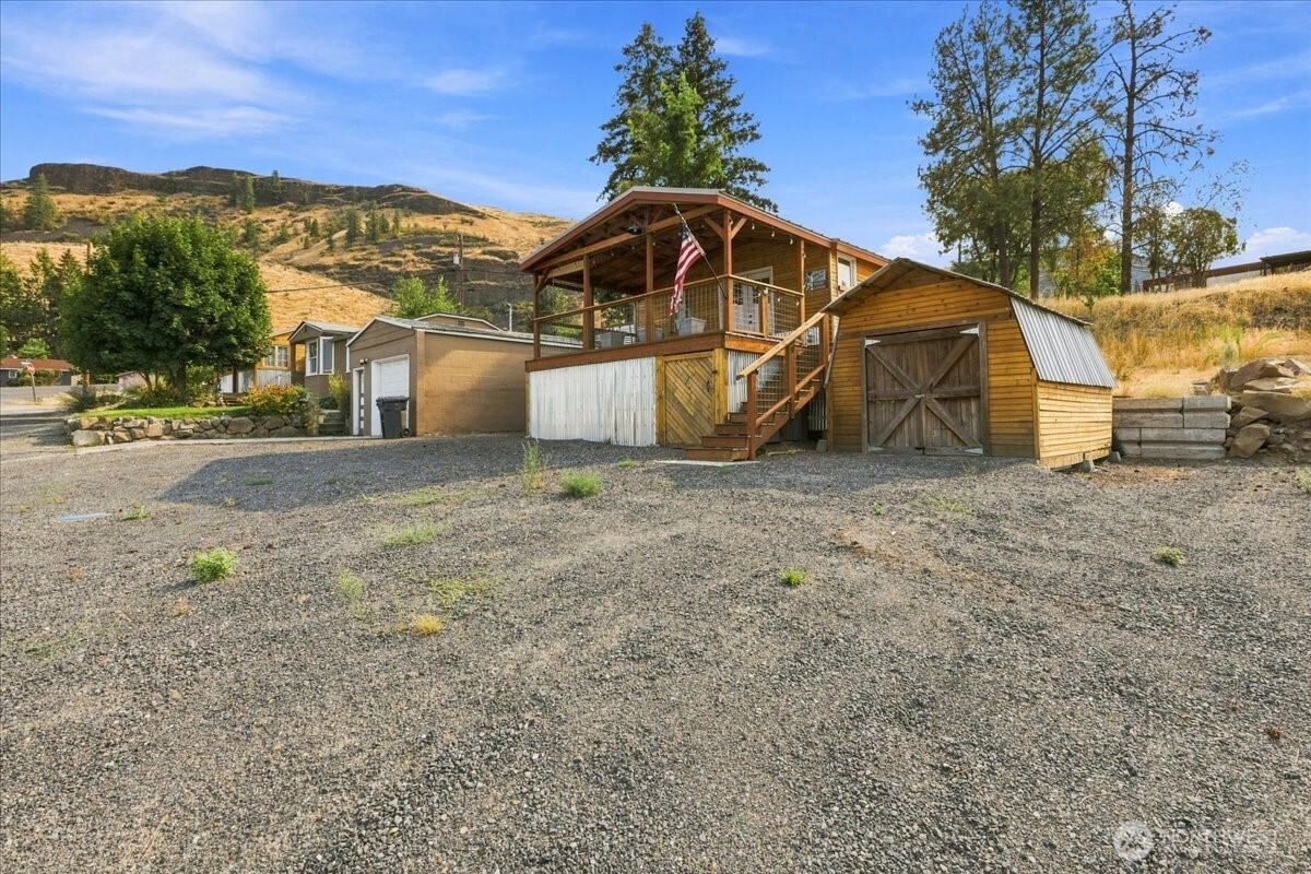main property photo 4