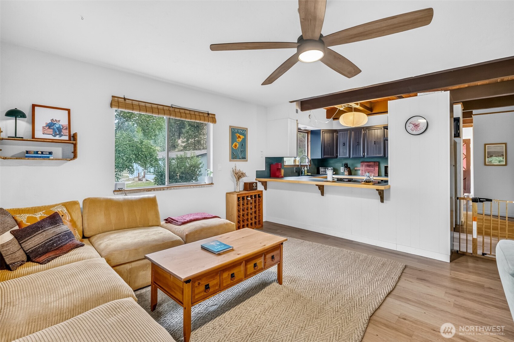 property viewer photo 12